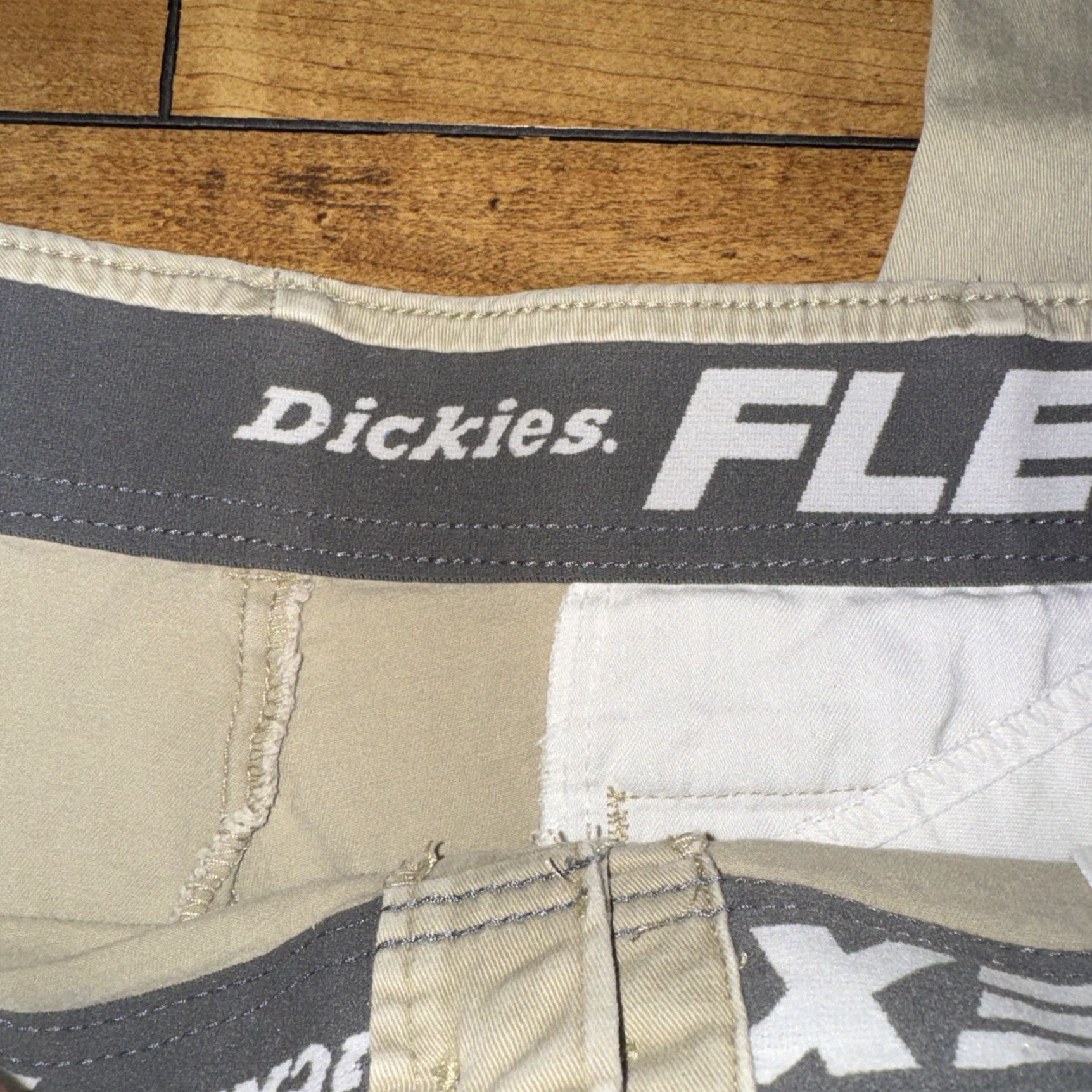 Dickies Dickies Flex Chino Pants Khaki 36x31 Mens Regular Pants Beige Chino Casual Workwear Pockets Comfort Easy Care 90s? Size US 36 / EU 52 - 5 Thumbnail