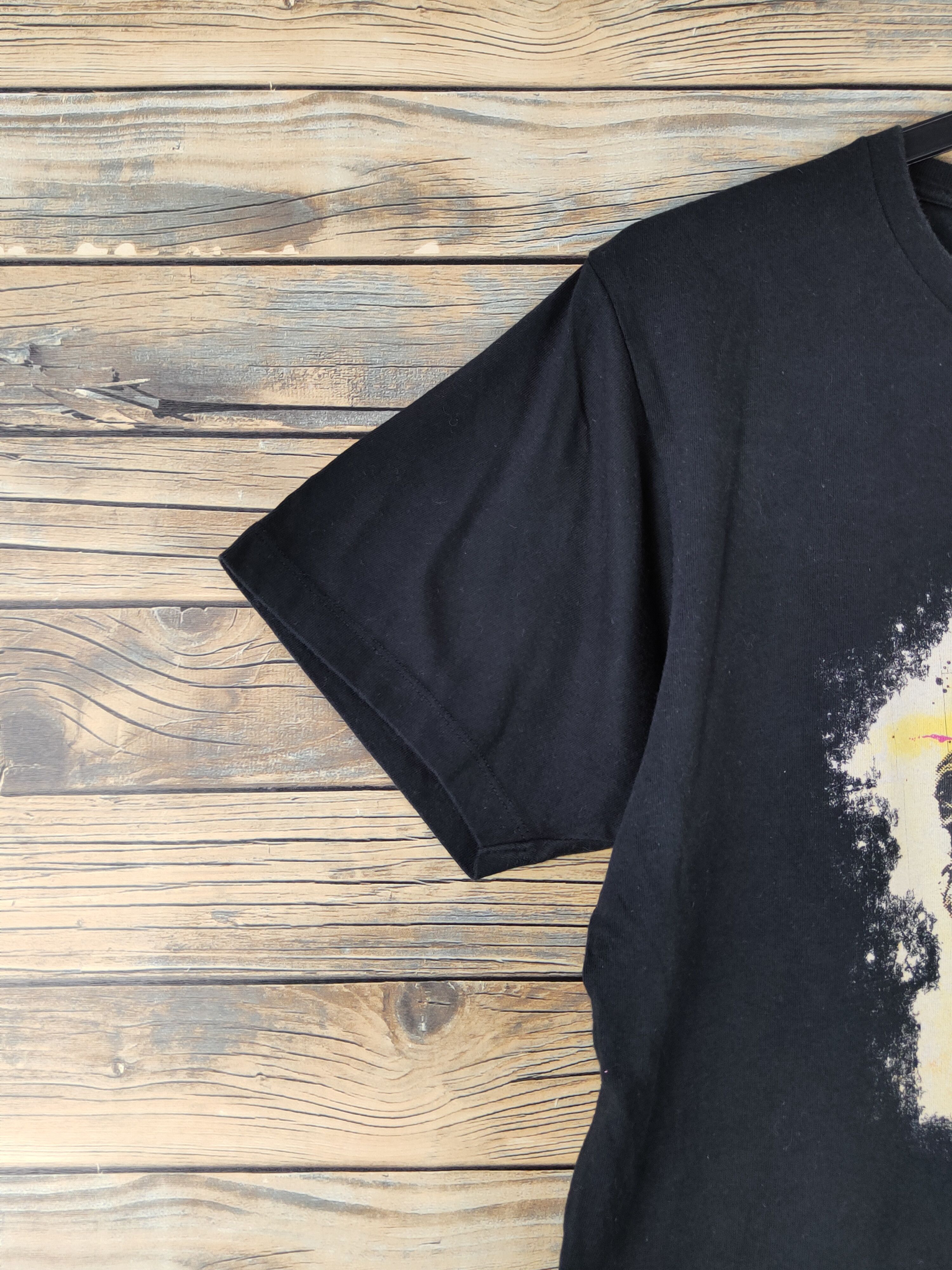 Band Tees Uniqlo Black Madonna Short Sleeve T-shirts #W1924 Size US L / EU 52-54 / 3 - 5 Thumbnail