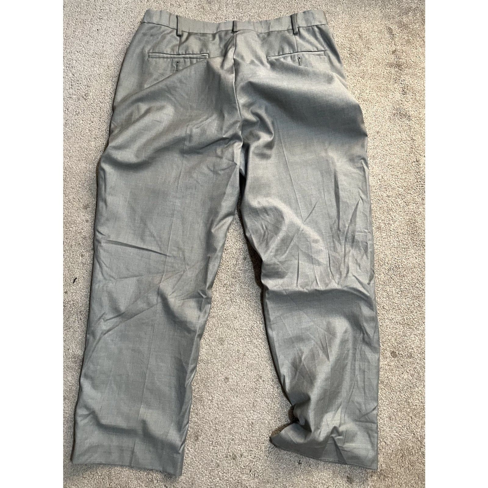 Croft & Barrow Croft & Barrow Pants Mens 38x30 Gray Relaxed Fit Flat Front Trousers Solid Khakis Size US 38 / EU 54 - 3 Thumbnail