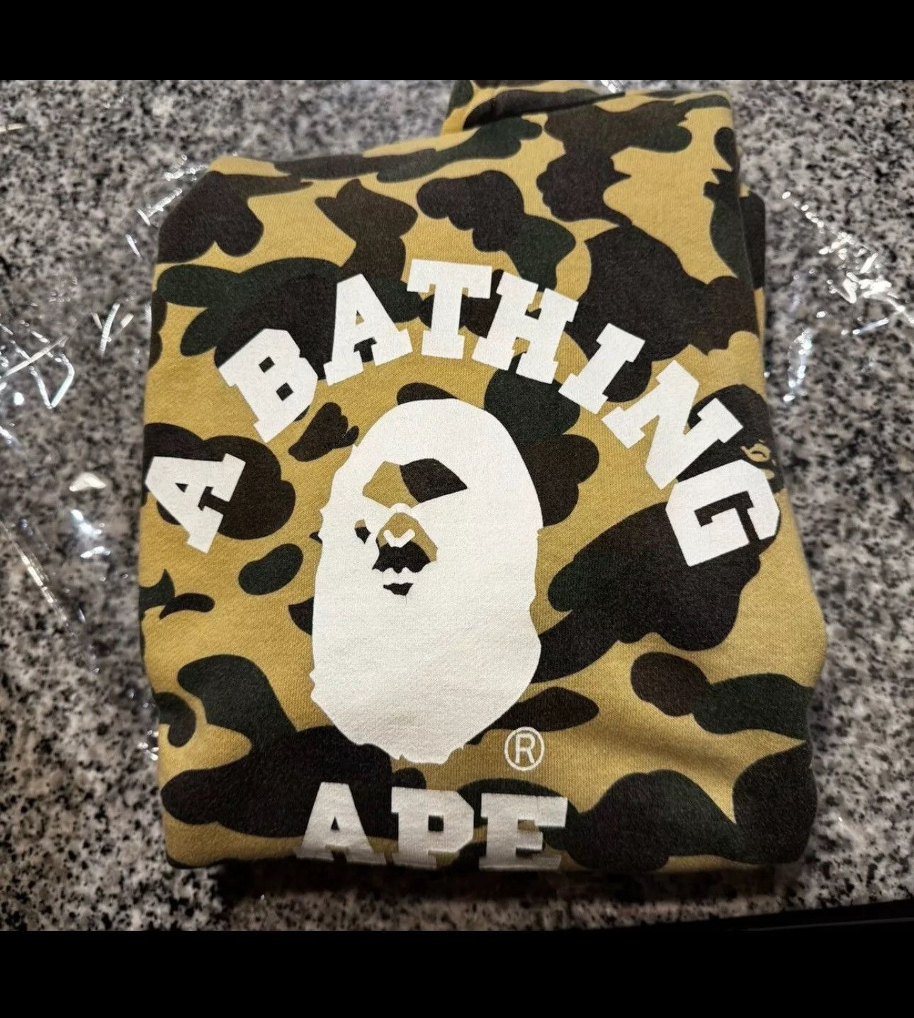 Bape Early 2000’s A Bathing Ape Angry Ape Camo Hoodie Size US L / EU 52-54 / 3 - 5 Thumbnail