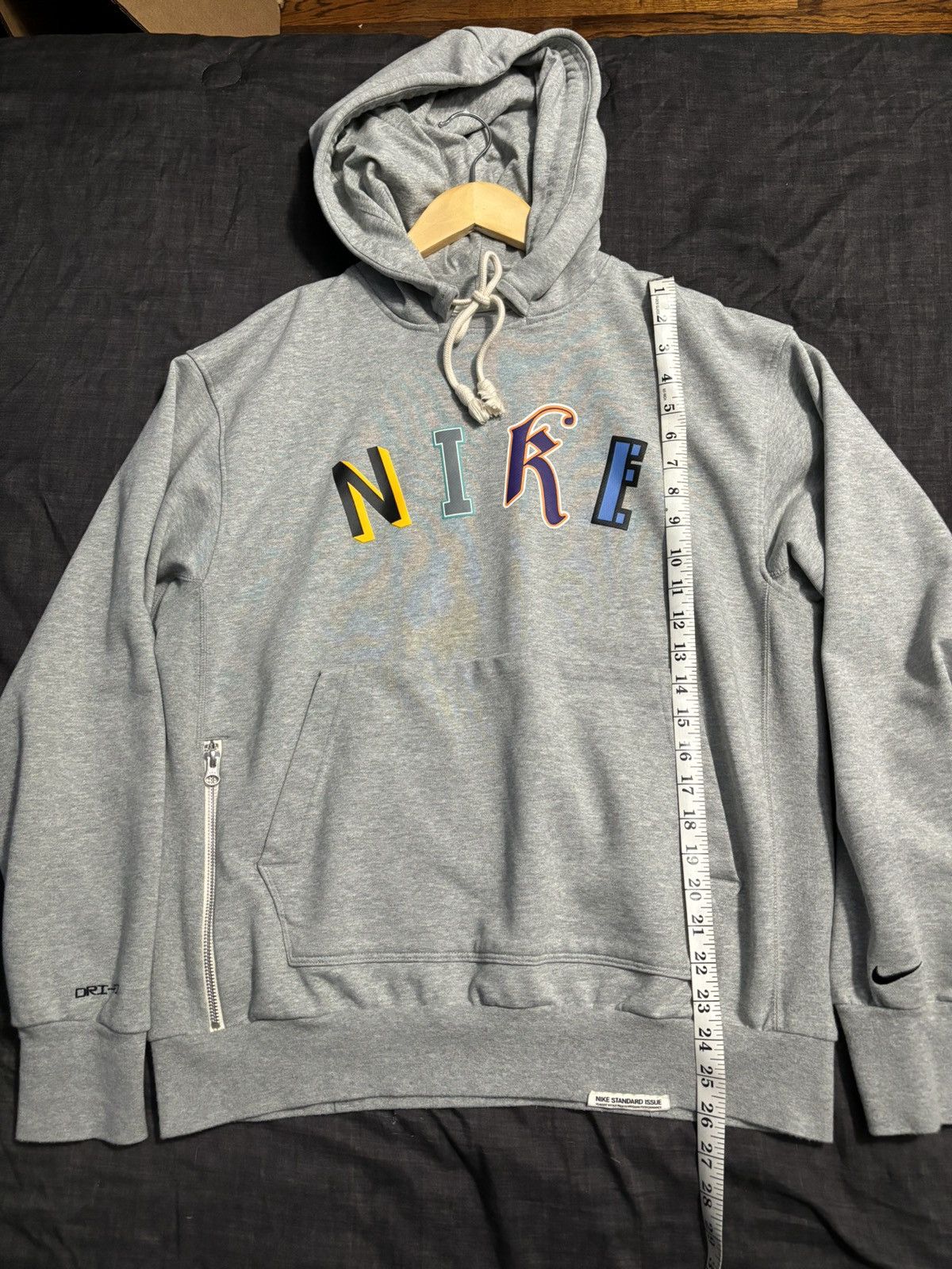 Nike Nike Dri-FIT Standard Issue Hoodie Size US M / EU 48-50 / 2 - 10 Thumbnail