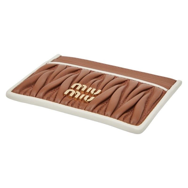 Miu Miu Miu Miu Matelasse Leather Card Pass Case Brown Size ONE SIZE - 9 Thumbnail