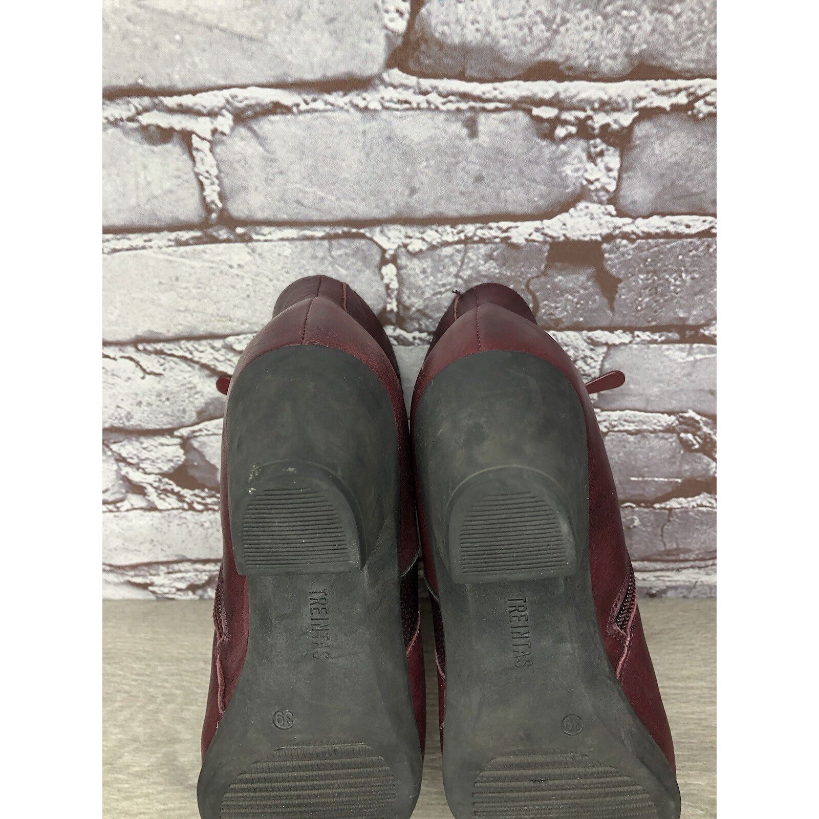 Other Treintas Burgundy Leather Pebble Ankle Side Zip Heel Boots W Size US 8.5 / IT 38.5 - 22 Thumbnail