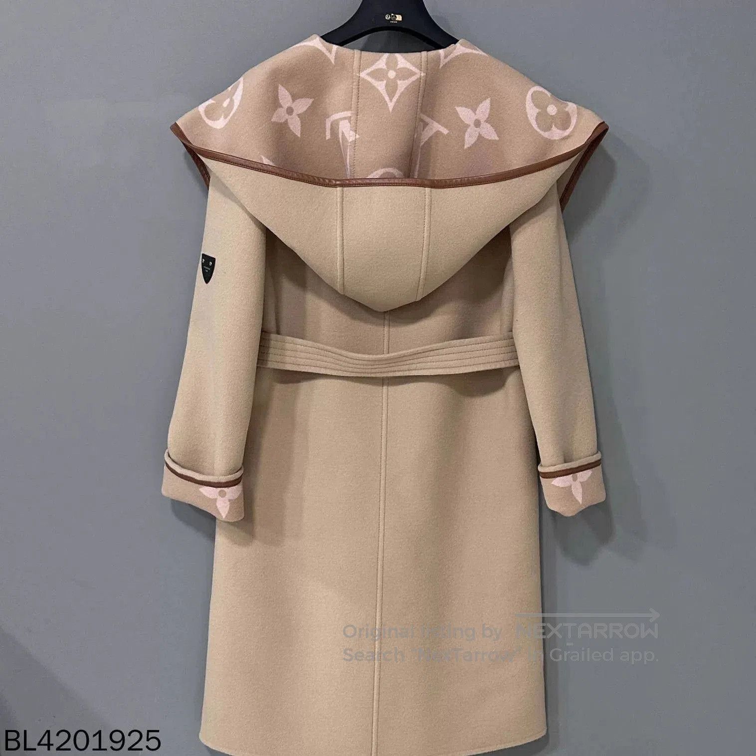 Louis Vuitton Louis Vuitton Nude Pink Flower Robe Coat. Size XS / US 0-2 / IT 36-38 - 4 Thumbnail
