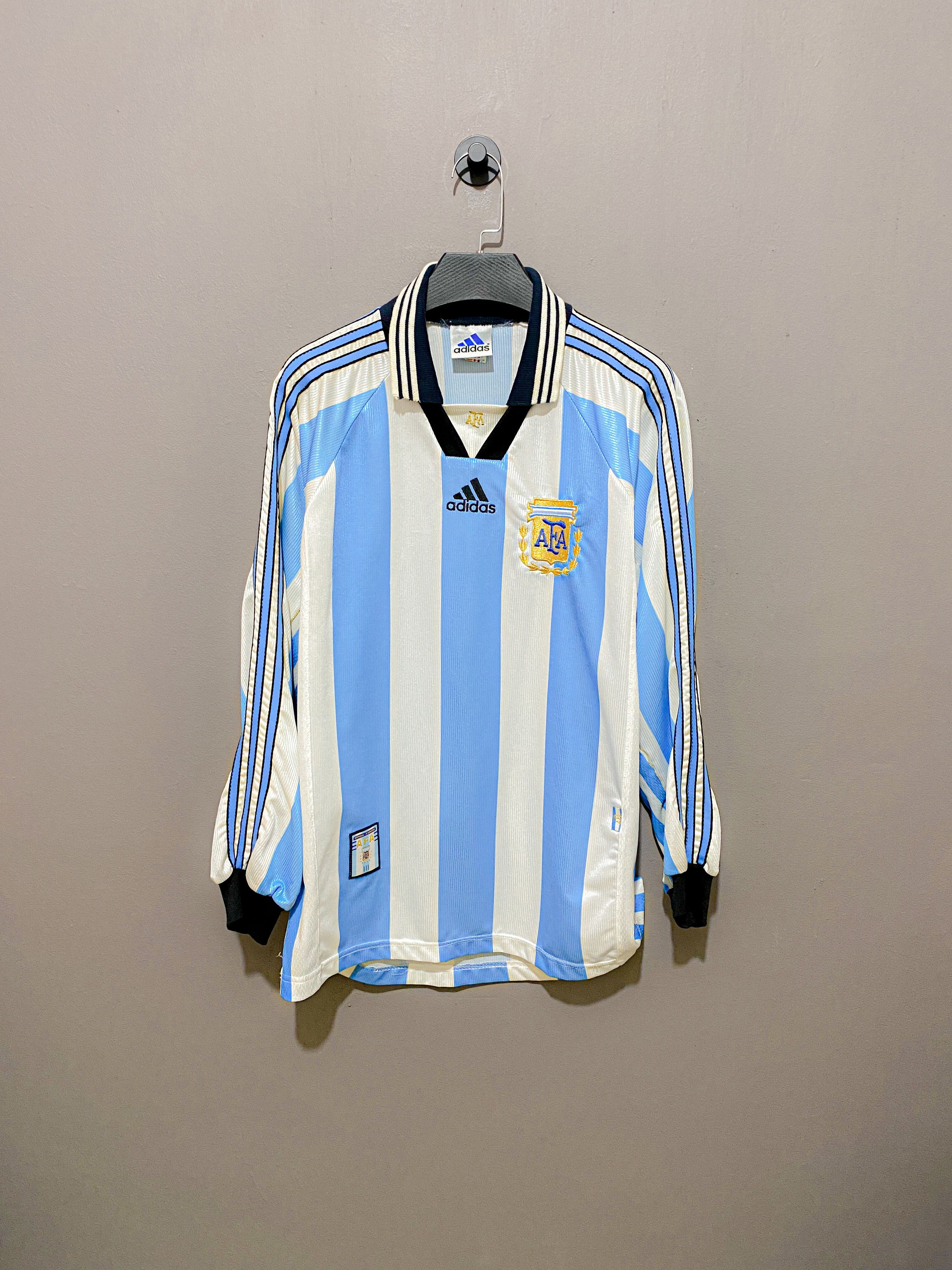 Vintage Vintage Argentina Long Sleeve 1998 World Cup Football Jersey Size US S / EU 44-46 / 1 - 1 Thumbnail