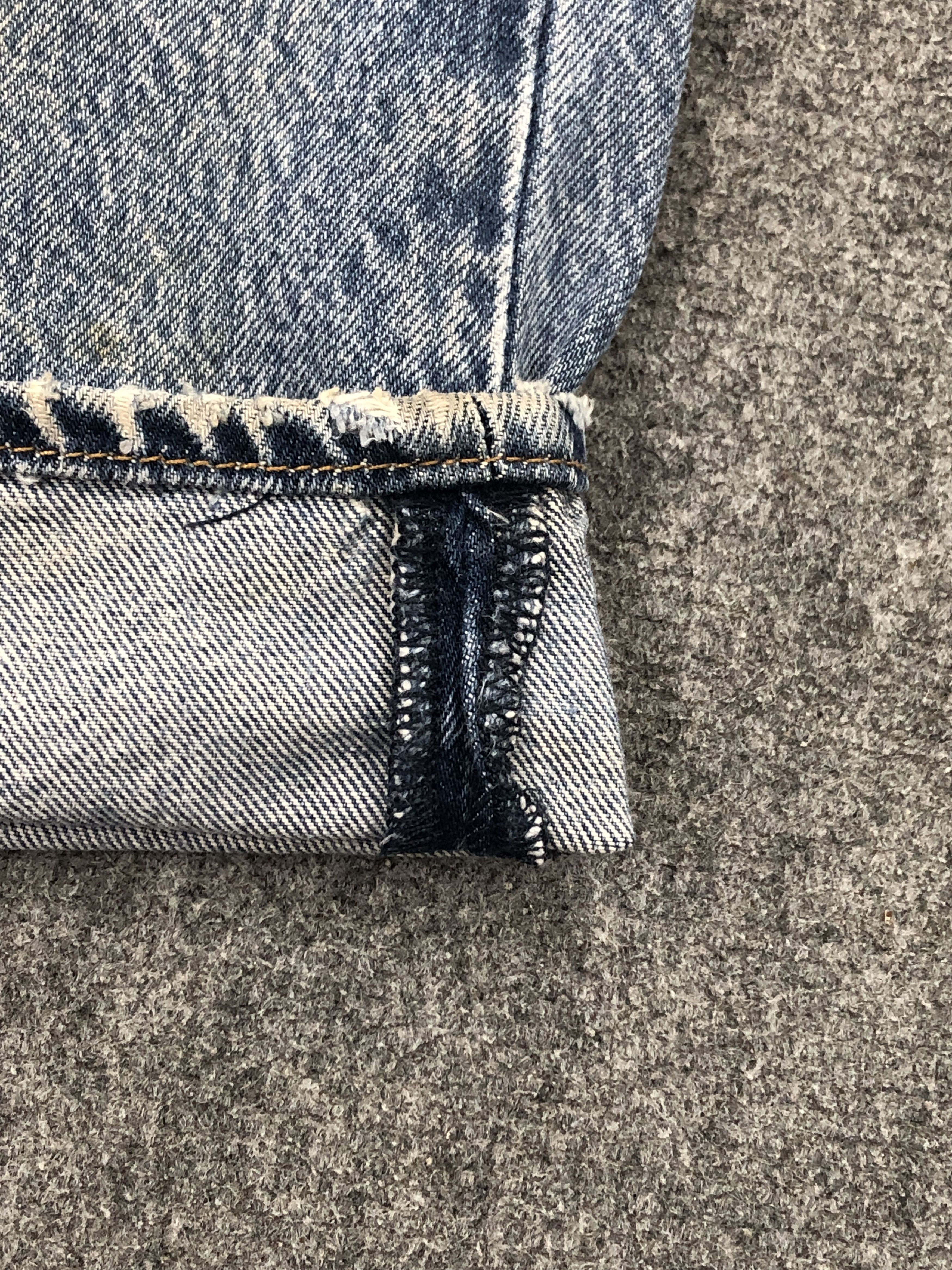 Levi's Vintage Levi's 501 Button Fly Jeans DP2310 Size US 37 - 12 Thumbnail