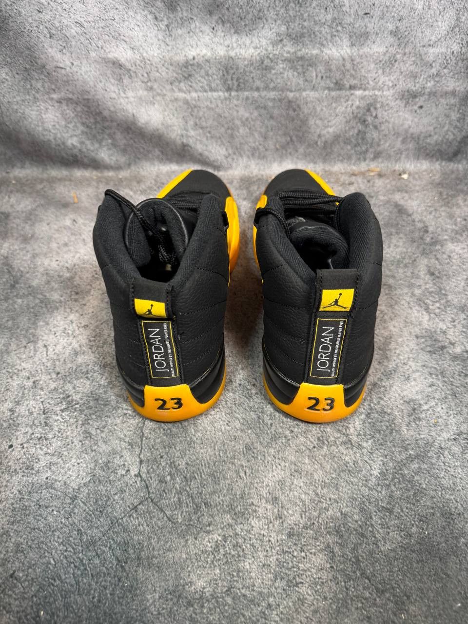 Jordan Brand Size 9 | Jordan 12 University Gold No Box | Pre-Owned Size US 9 / EU 42 - 3 Thumbnail