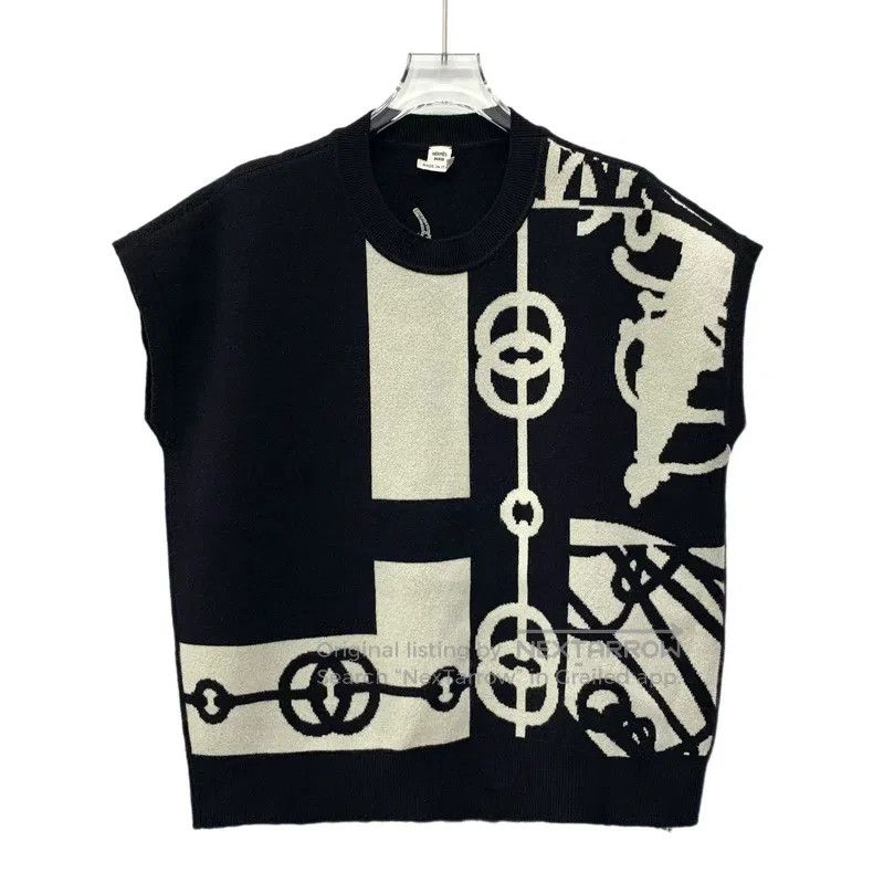 Hermes Hermes Black pattern letter intarsia cashmere round neck s Size XS / US 0-2 / IT 36-38 - 1 Thumbnail