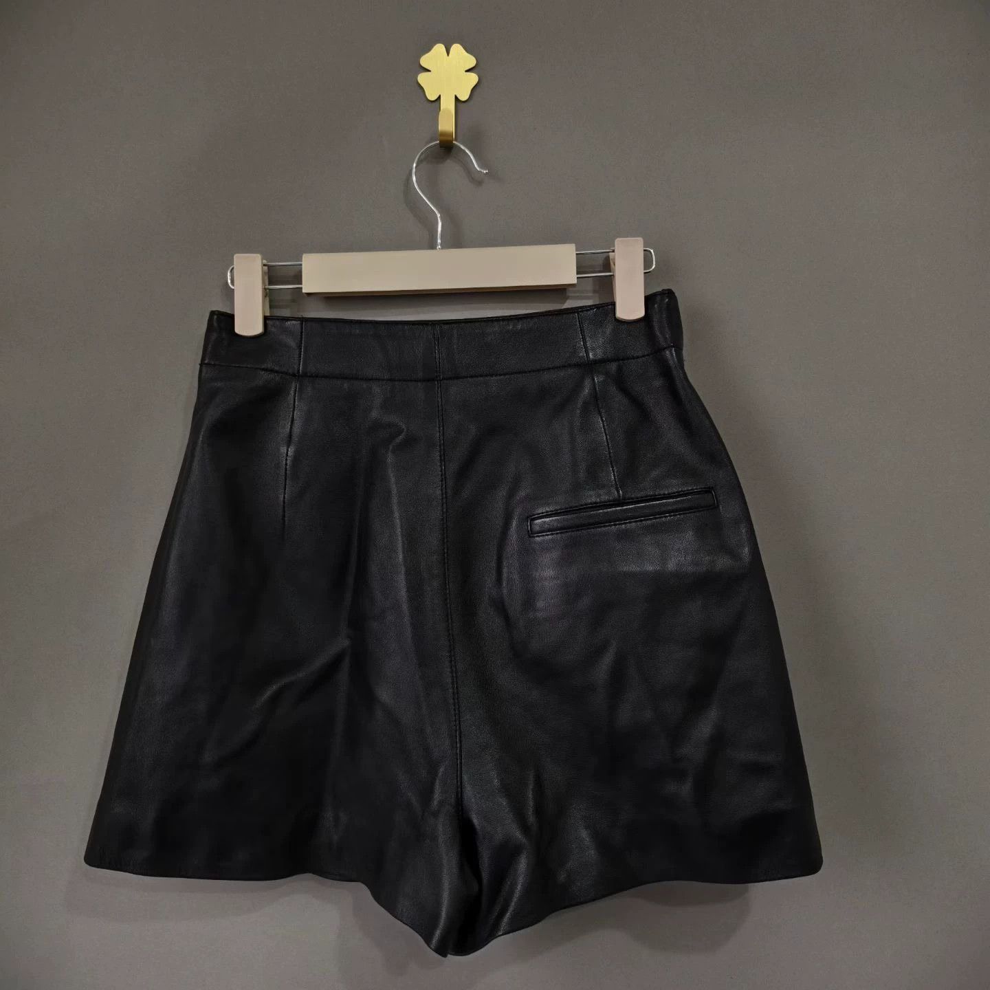 Dior Dior Gold Buckle Leather Skirt 38 99 Size 27" / US 4 / IT 40 - 2 Thumbnail