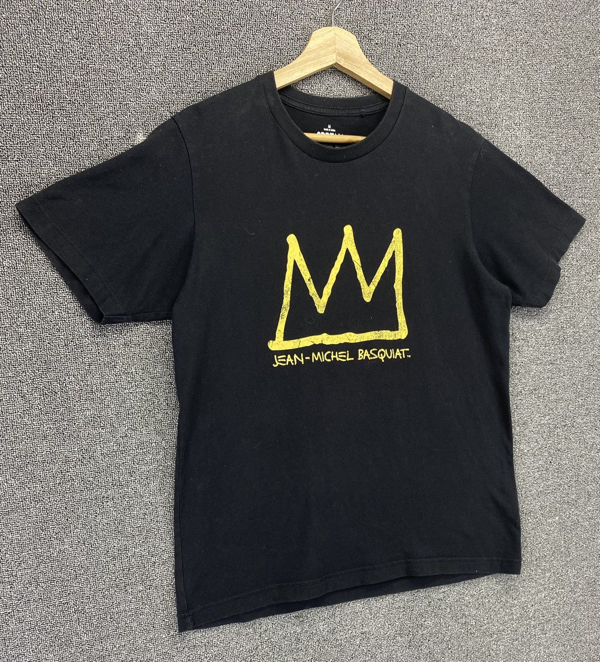 Jean-Michel Basquiat Jean-Michel Basquiat x Uniqlo Tee T Shirts Size US M / EU 48-50 / 2 - 2 Thumbnail