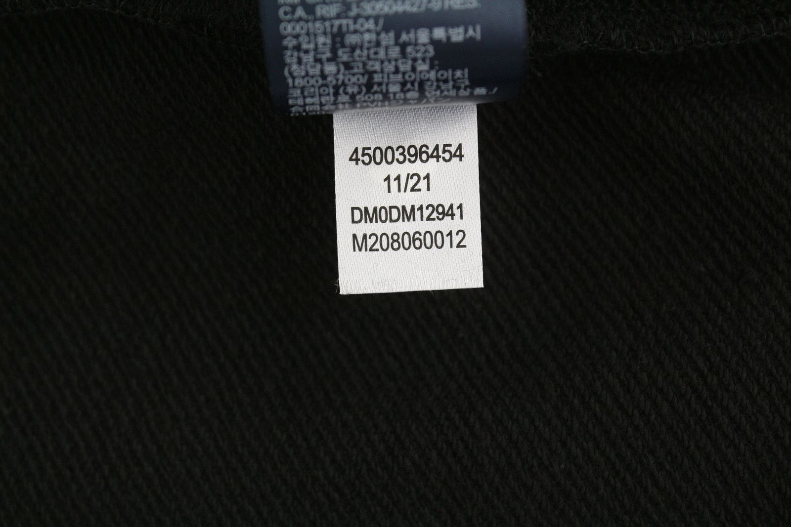 Tommy Hilfiger L Black Front Logo Kangaroo Pocket 85111 Size US L / EU 52-54 / 3 - 10 Thumbnail