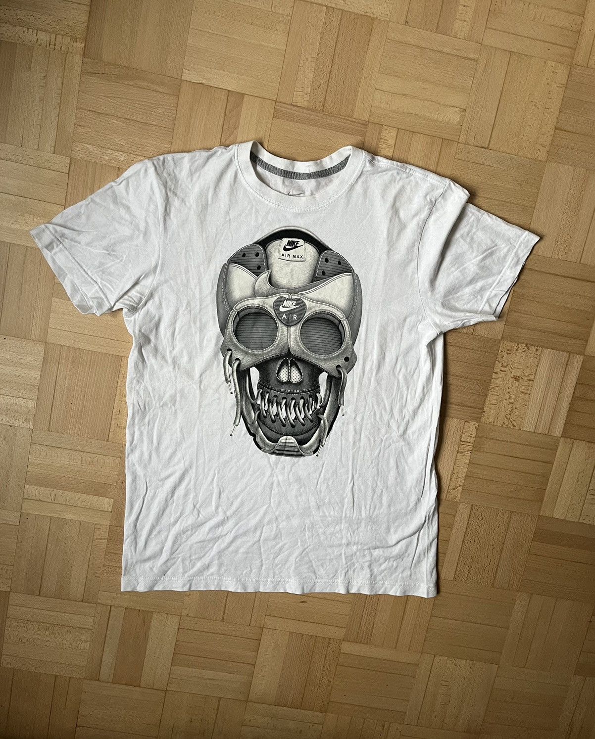 Nike skull shirt best sale