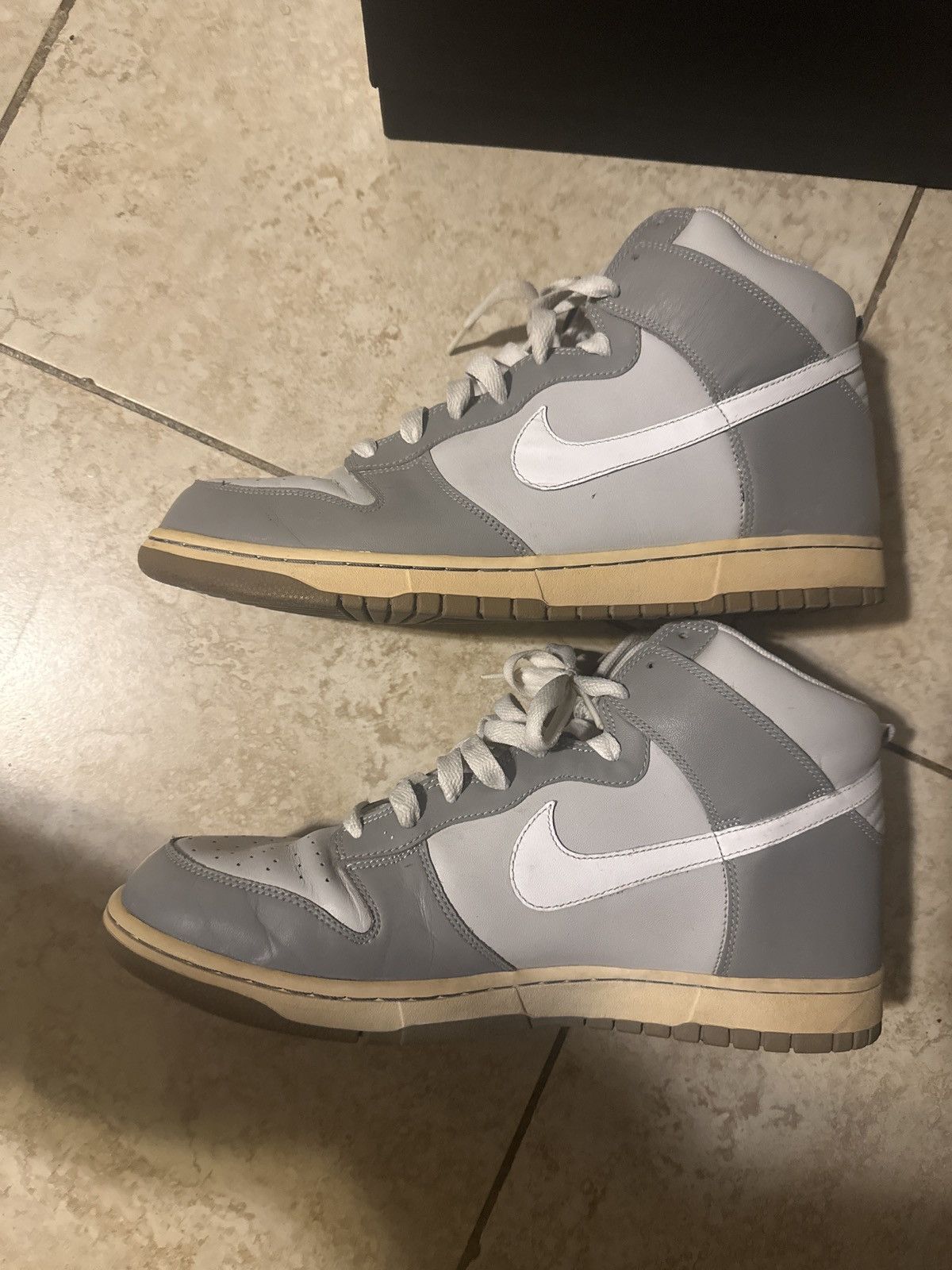 Nike 2008 neutral grey Nike dunks Size US 14 / EU 47 - 6 Thumbnail