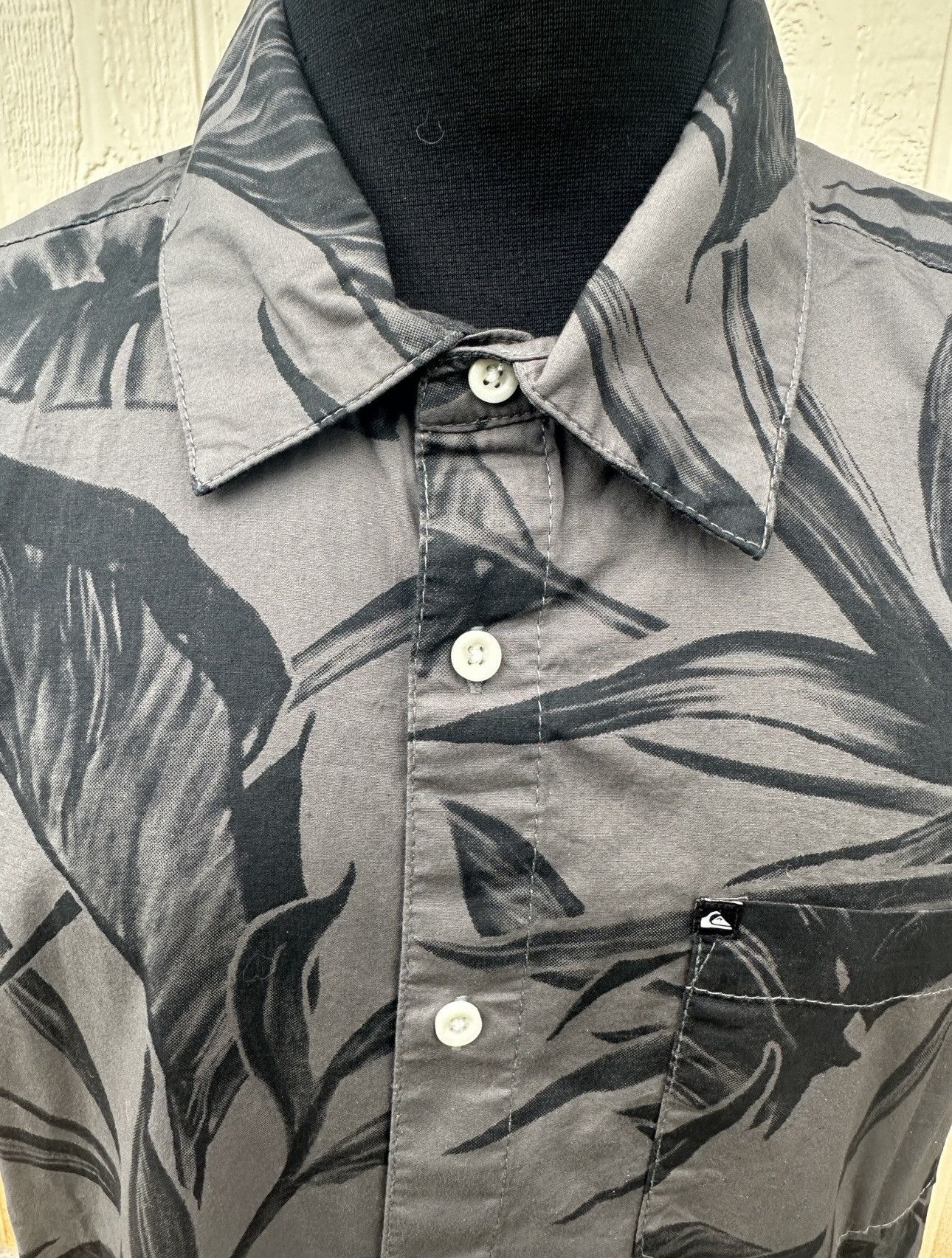 Quiksilver New Quiksilver Regular Fit Shirt Men's L Black/Gray Floral Size US L / EU 52-54 / 3 - 3 Thumbnail