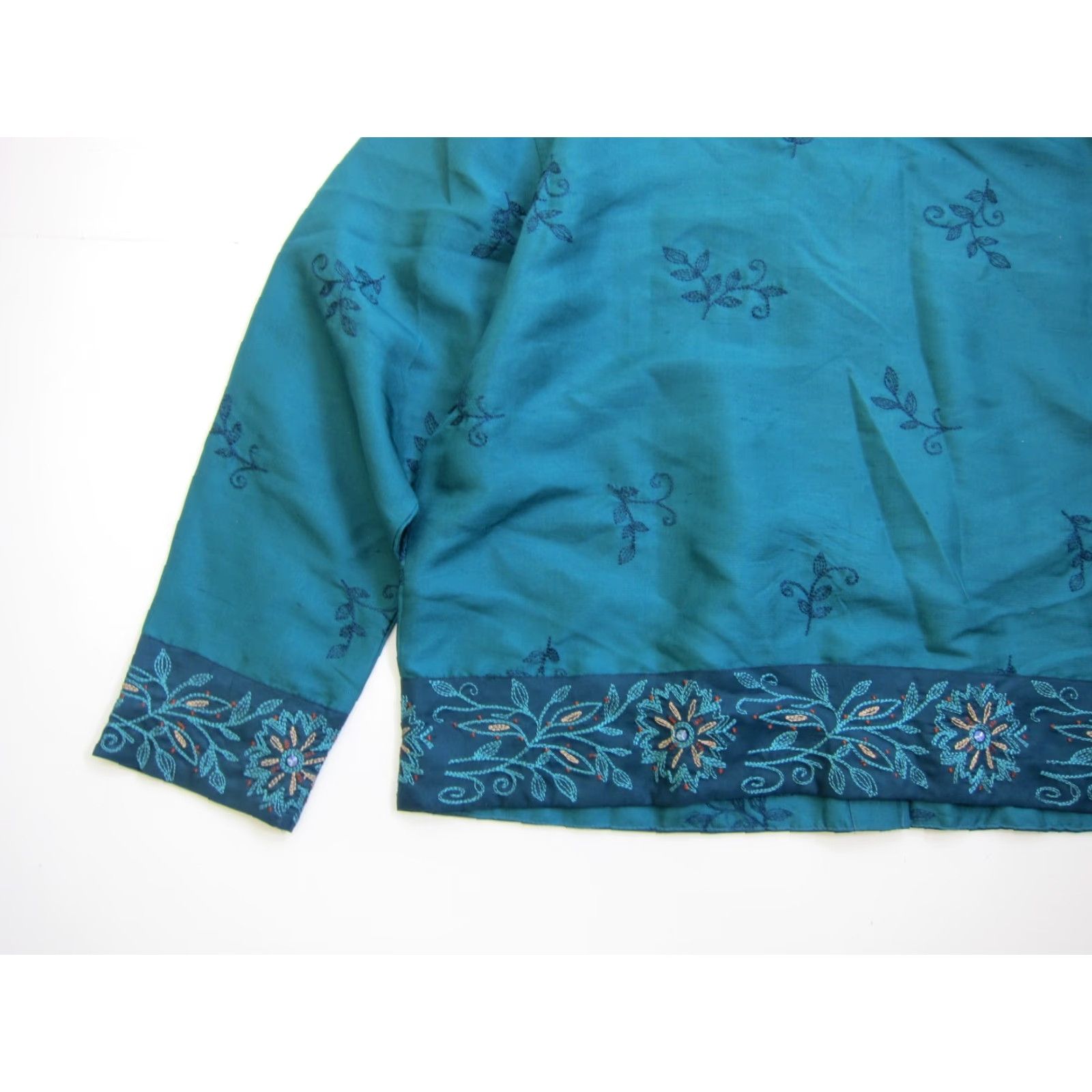 Coldwater Creek Coldwater Creek Blouse Long Sleeve Silk Green Embroidered Button Down Large Womens Size L / US 10 / IT 46 - 5 Thumbnail