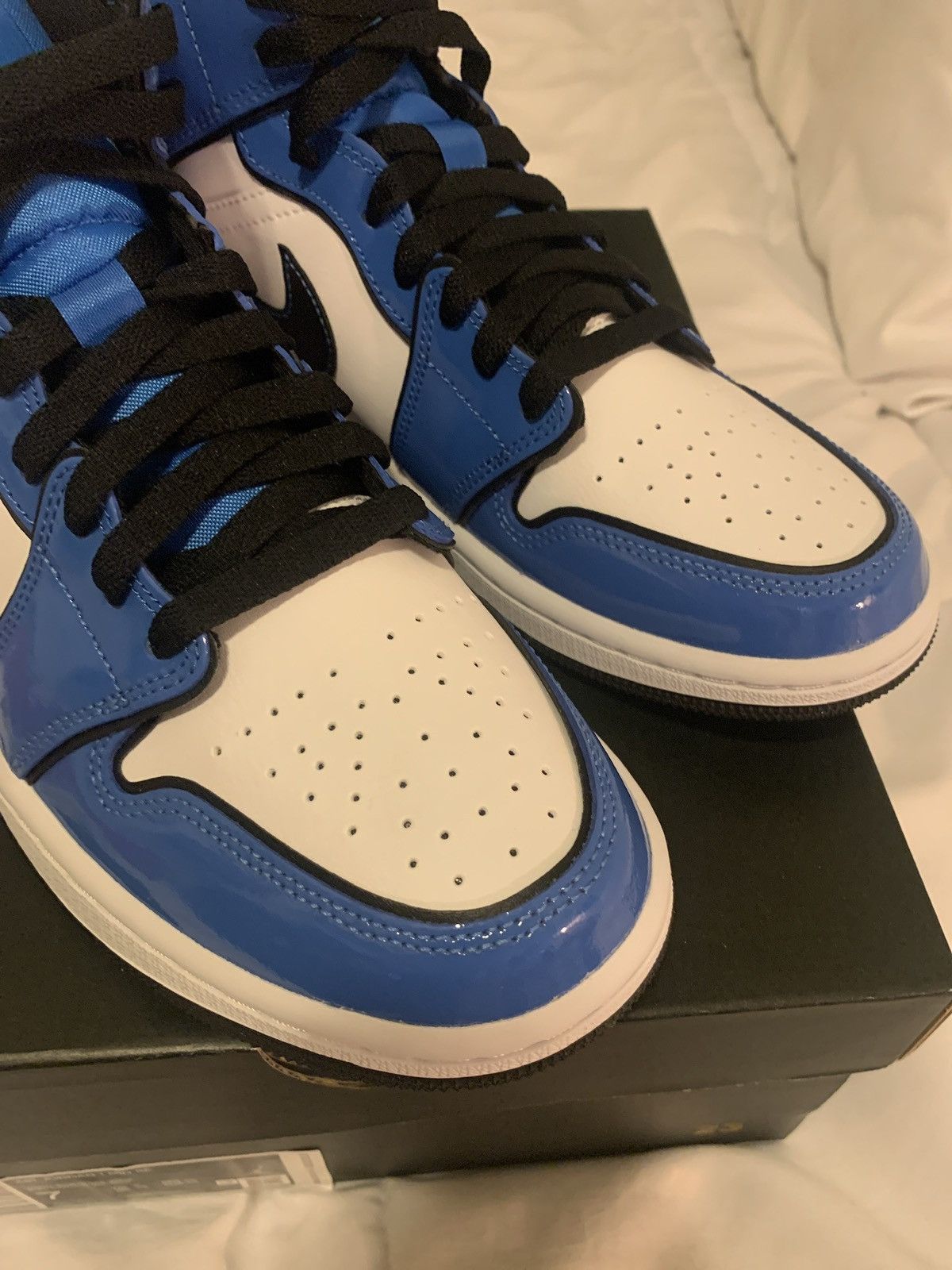 Jordan Brand Air Jordan 1 Mid SE ‘Signal Blue’ Size US 7.5 / EU 40-41 - 12 Thumbnail