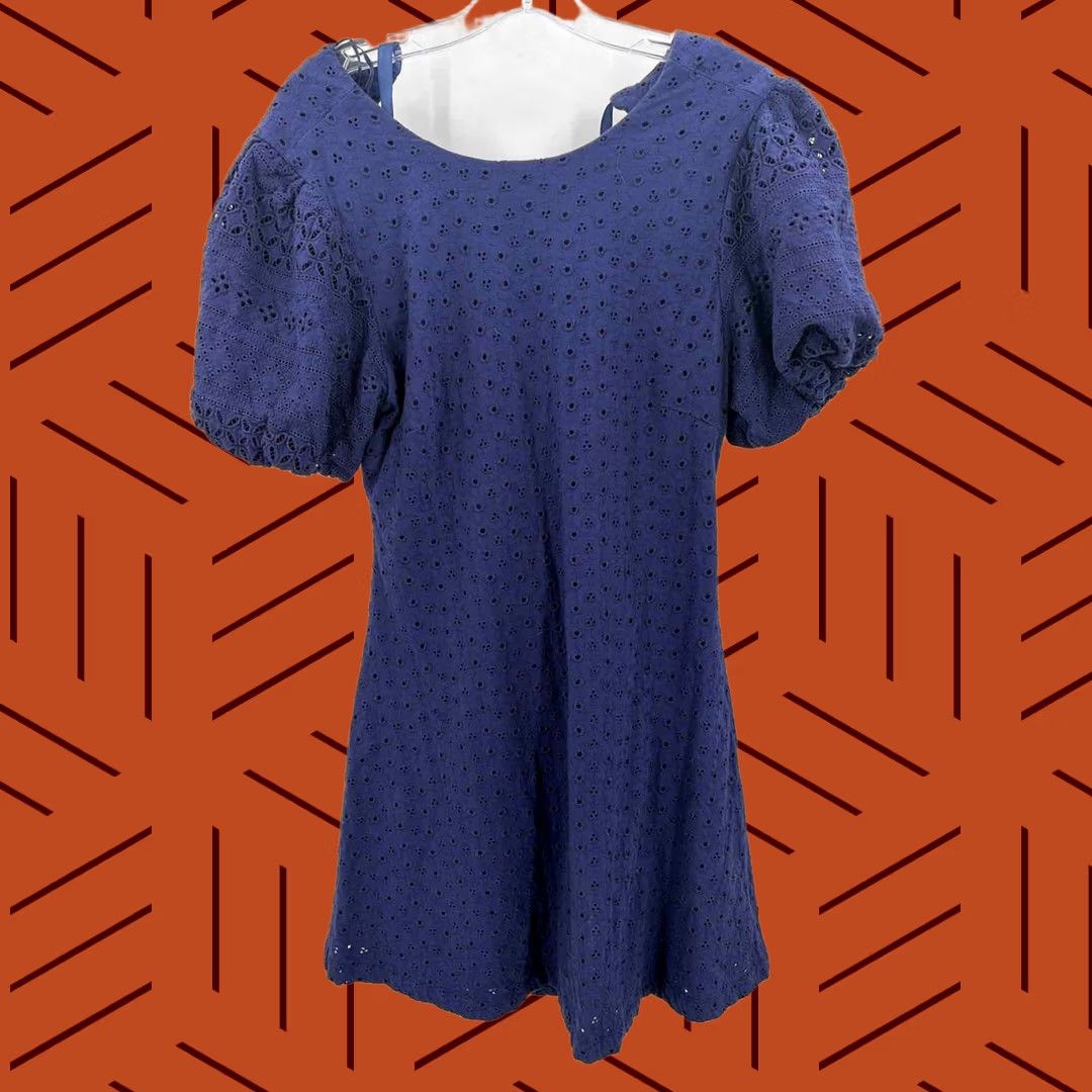 Free People Pre-Owned Free People Purple Size Medium Short Sleeve Dress Size 32" / US 10 / IT 46 - 1 Thumbnail
