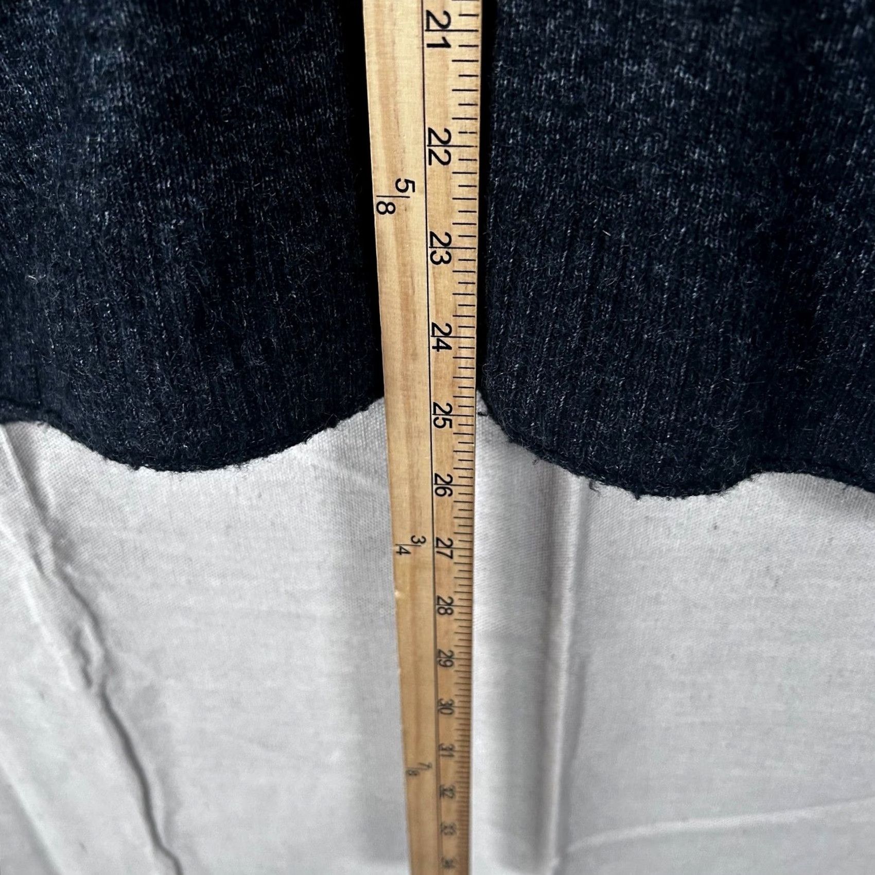 Abercrombie & Fitch Abercrombie & Fitch Mens Charcoal Grey Knit Pouch Pocket Sweater Size M Size US M / EU 48-50 / 2 - 5 Thumbnail