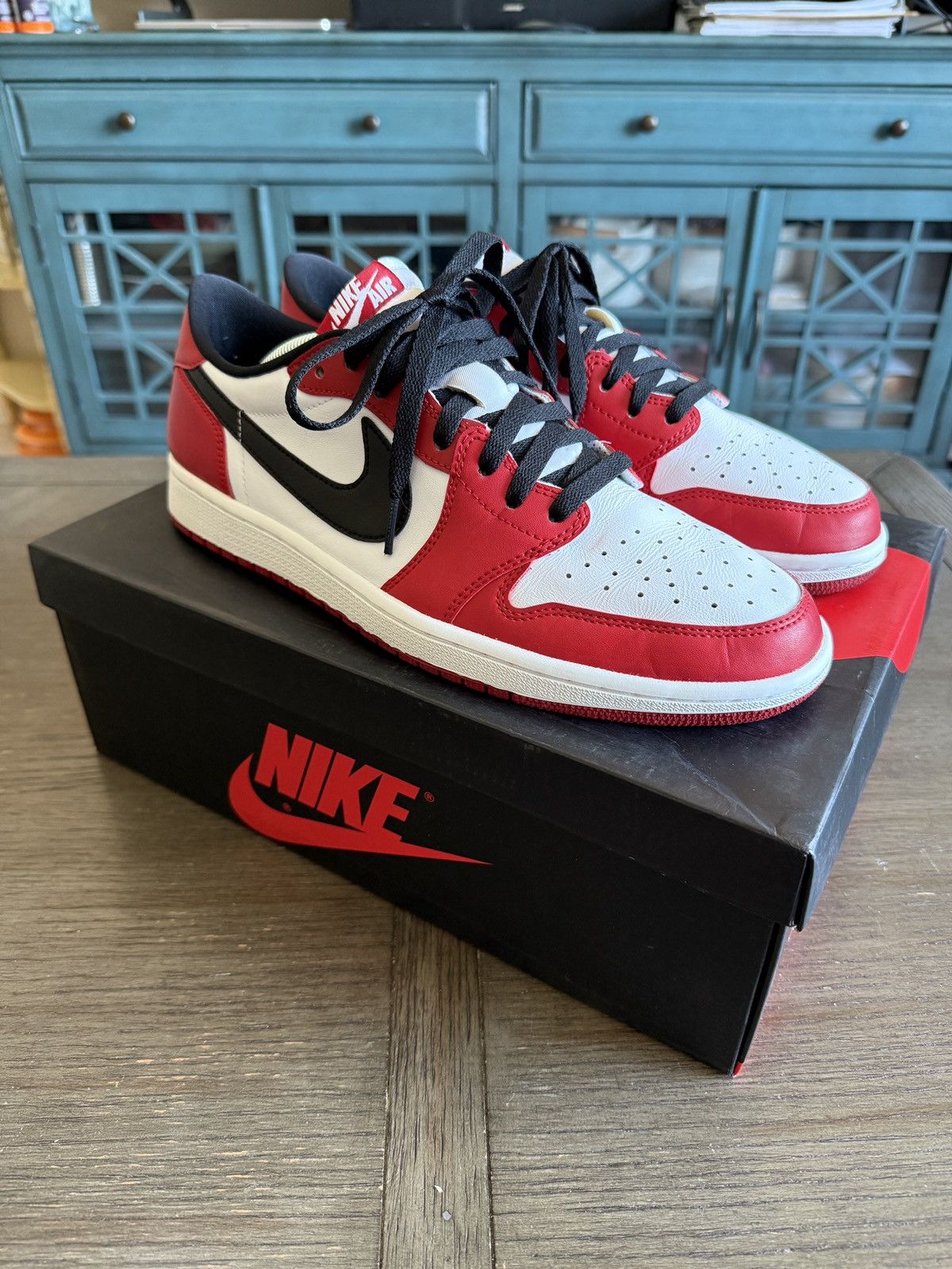 Jordan Brand 705329 600 Air Jordan 1 Retro Low OG 'Chicago' 2016 Size 11 Size US 11 / EU 44 - 1 Thumbnail
