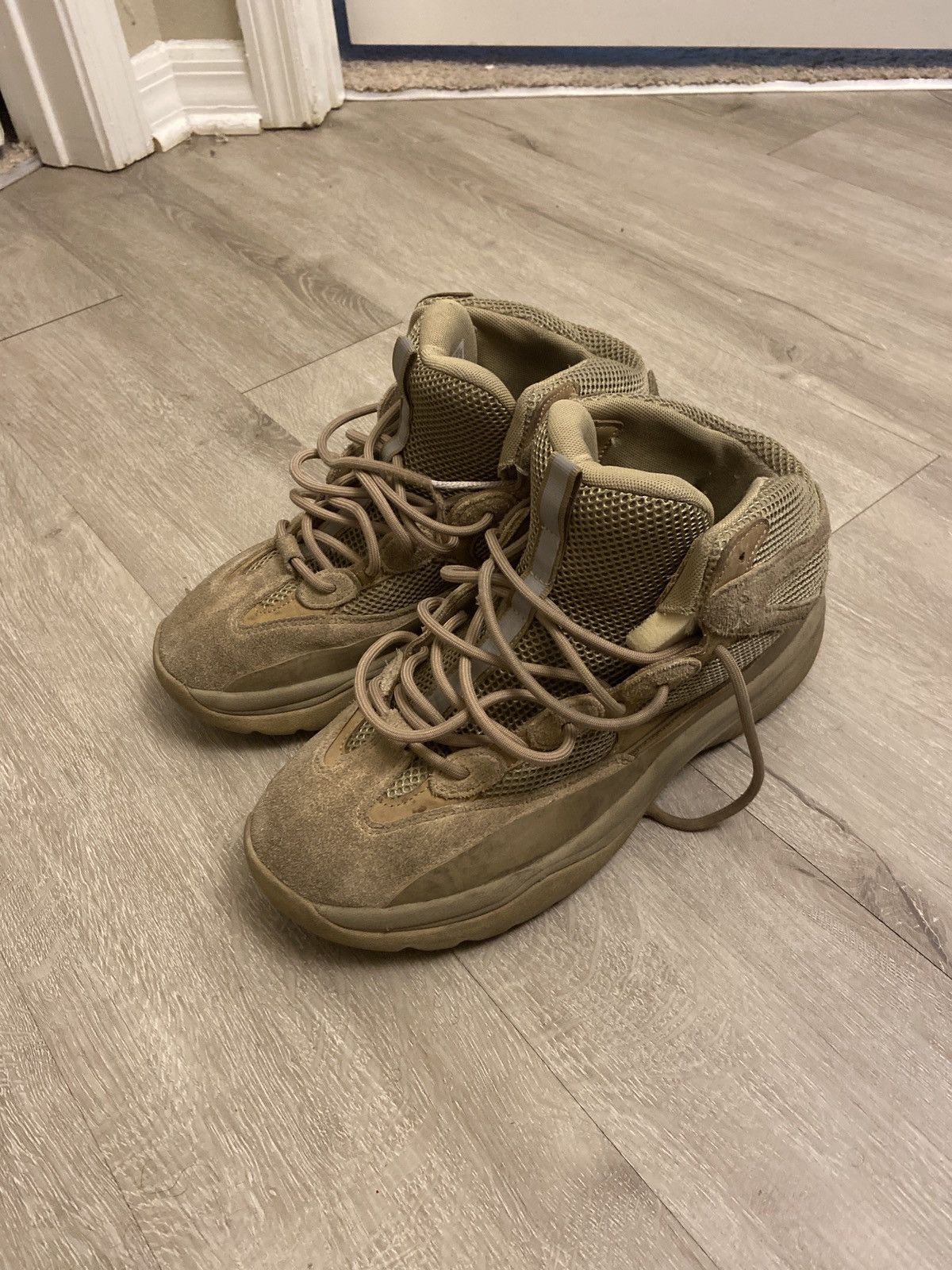 Yeezy Yeezy dsrt boots Size US 12 / EU 45 - 1 Thumbnail