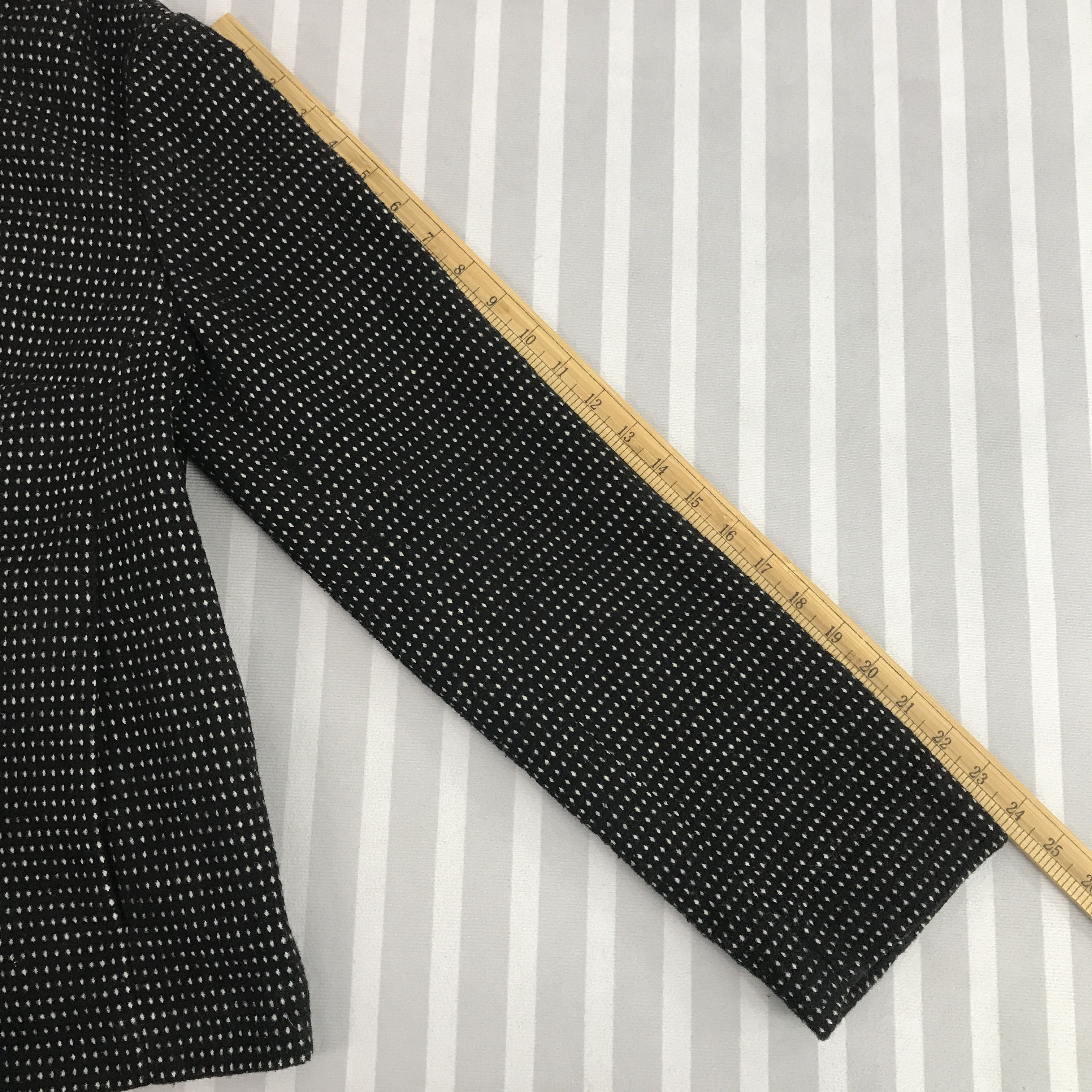 Benetton × Japanese Brand × Vintage Vintage Benetton to you to Wool Button woman Jacket Size US L / EU 52-54 / 3 - 8 Thumbnail