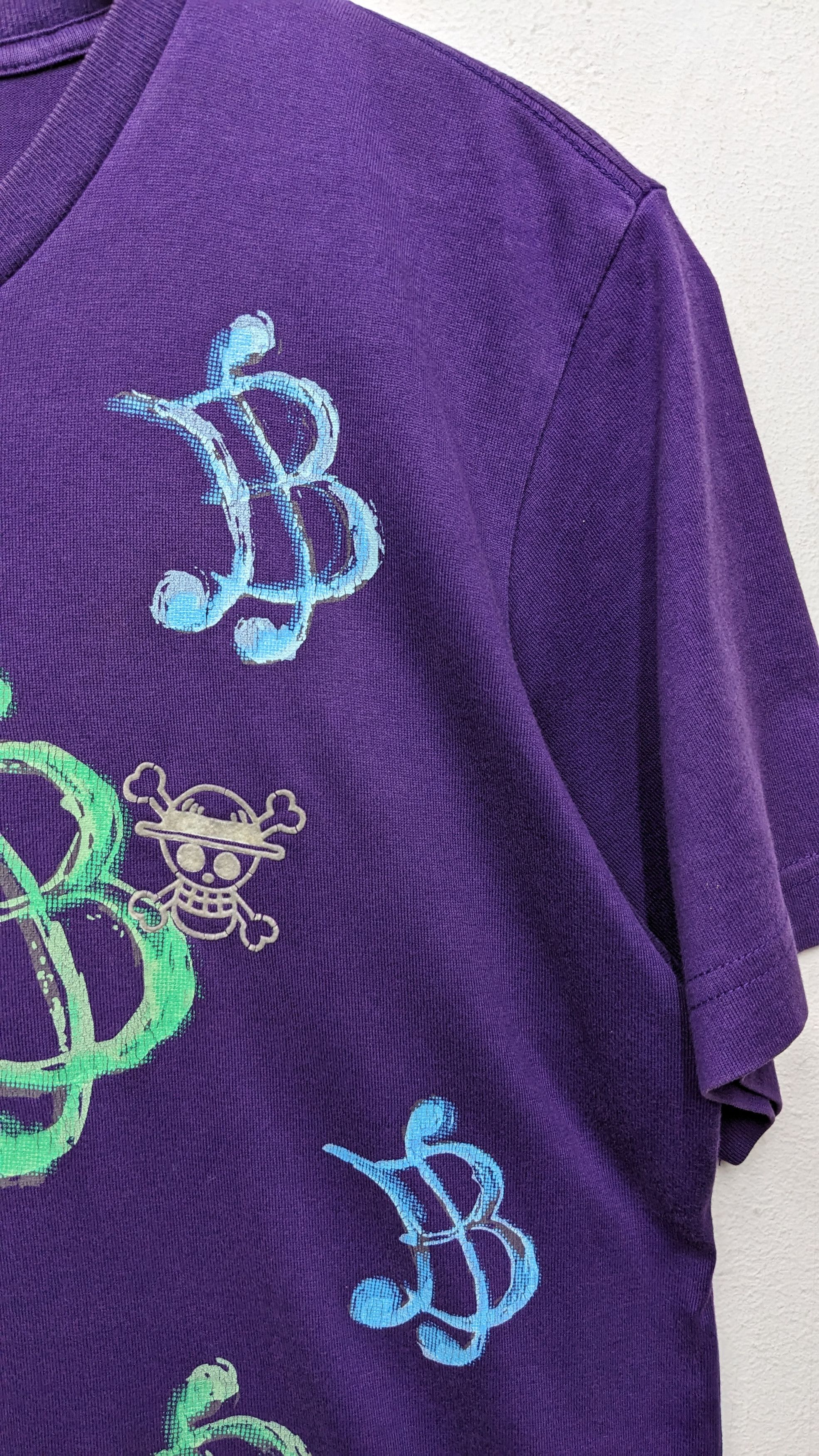 Anime Uniqlo X One Piece Anime Tshirt Size US M / EU 48-50 / 2 - 3 Thumbnail