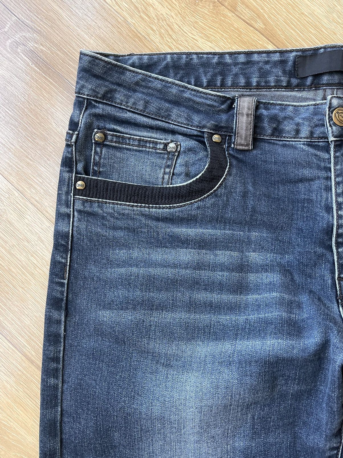 Just Cavalli Just Cavalli Vintage Y2K Embroidered Washed Denim Jeans Size US 34 / EU 50 - 7 Thumbnail