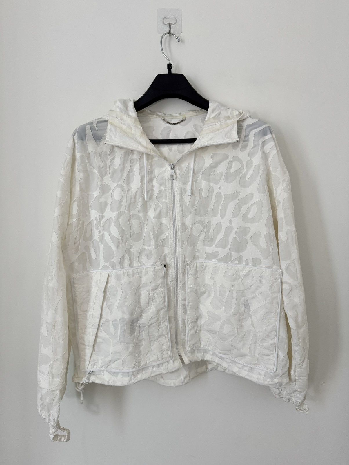 Louis Vuitton Louis Vuitton White Spellout Windbreaker Jacket – Size L Size US L / EU 52-54 / 3 - 1 Thumbnail