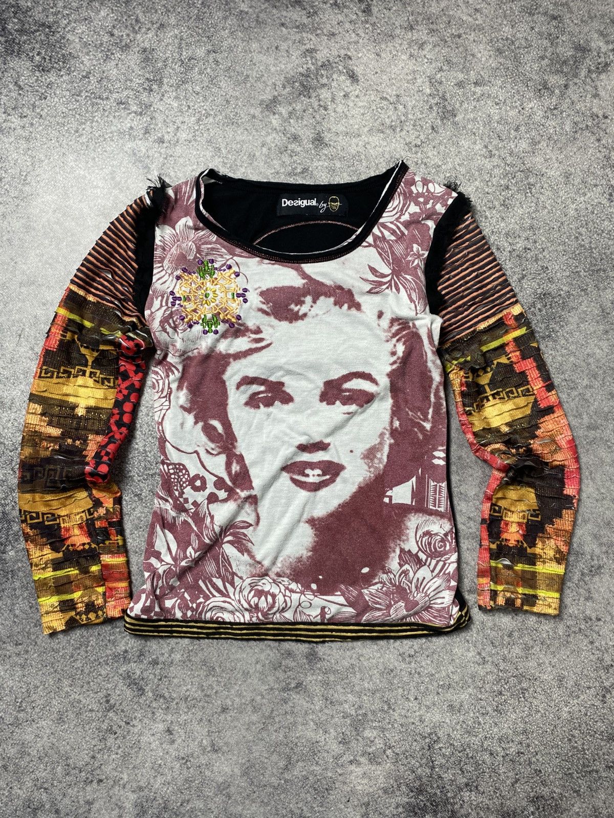 Hysteric Glamour MERLIN MONROE HYSTERIC GLAMOUR STYLE LONG SLEEVE DESIGUAL Size S / US 4 / IT 40 - 1 Thumbnail