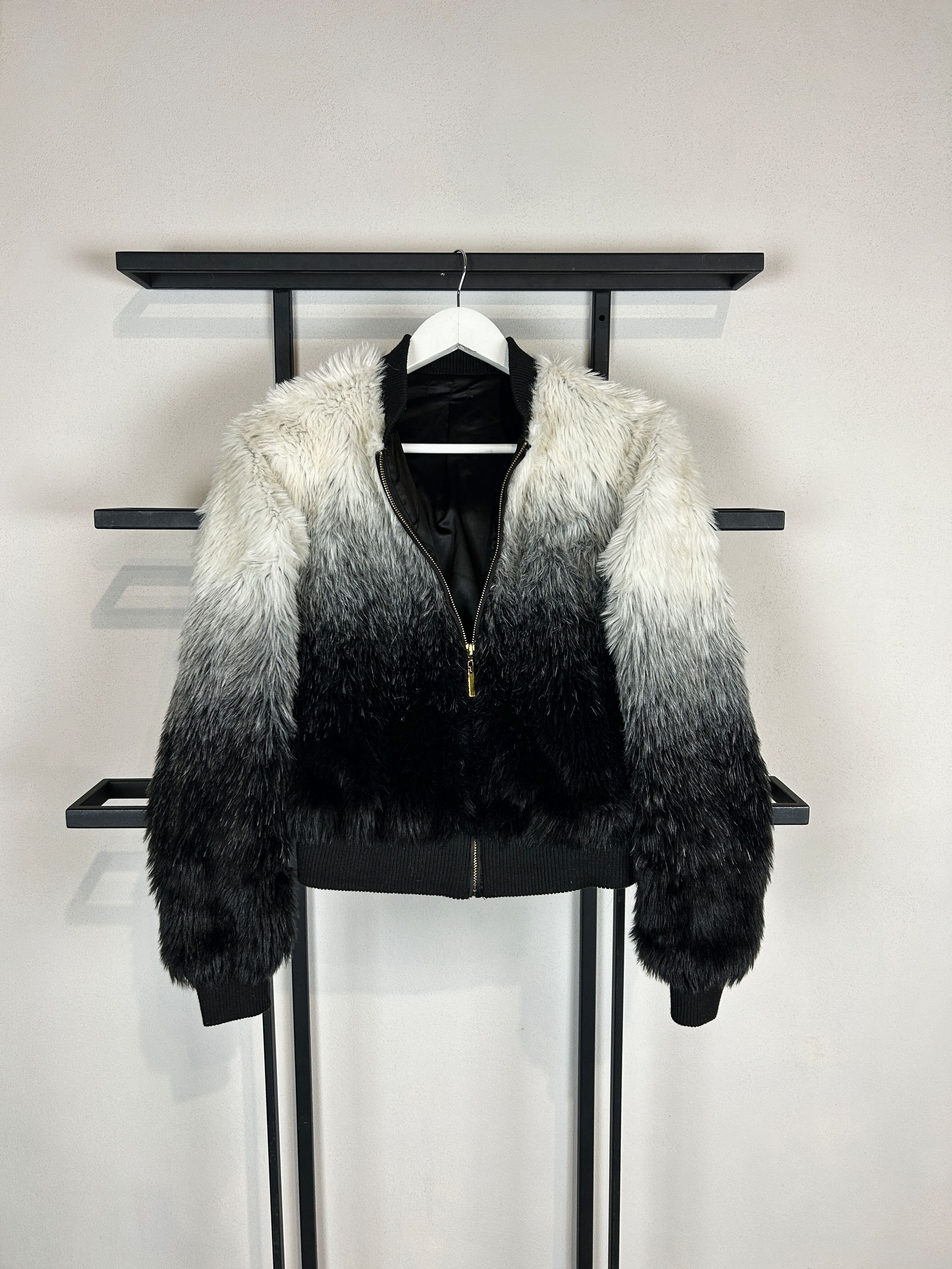 Japanese Brand Gradient Fur Jacket Cropped Y2K Glam Black White Zip Size US S / EU 44-46 / 1 - 3 Thumbnail