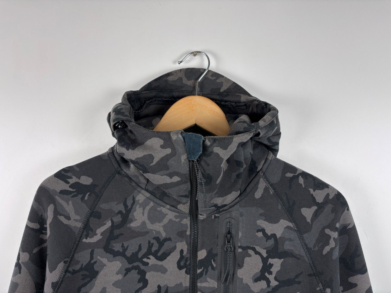 Nike Mens Nike Tech Fleece Full Zip Hoodie Camo Size M Size US M / EU 48-50 / 2 - 2 Thumbnail