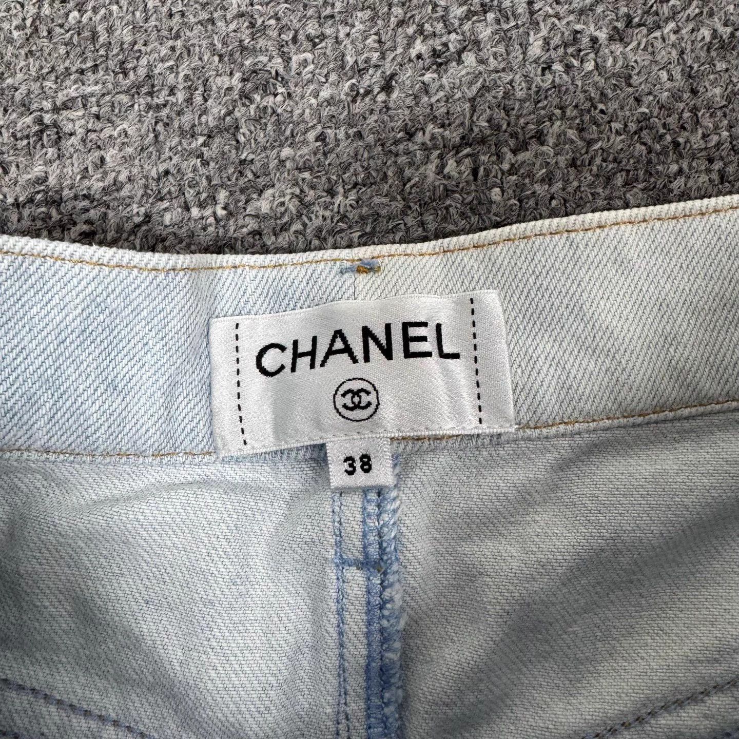 Chanel Chanel Runway Color Blocked Denim Short 38 Size 27" / US 4 / IT 40 - 4 Thumbnail