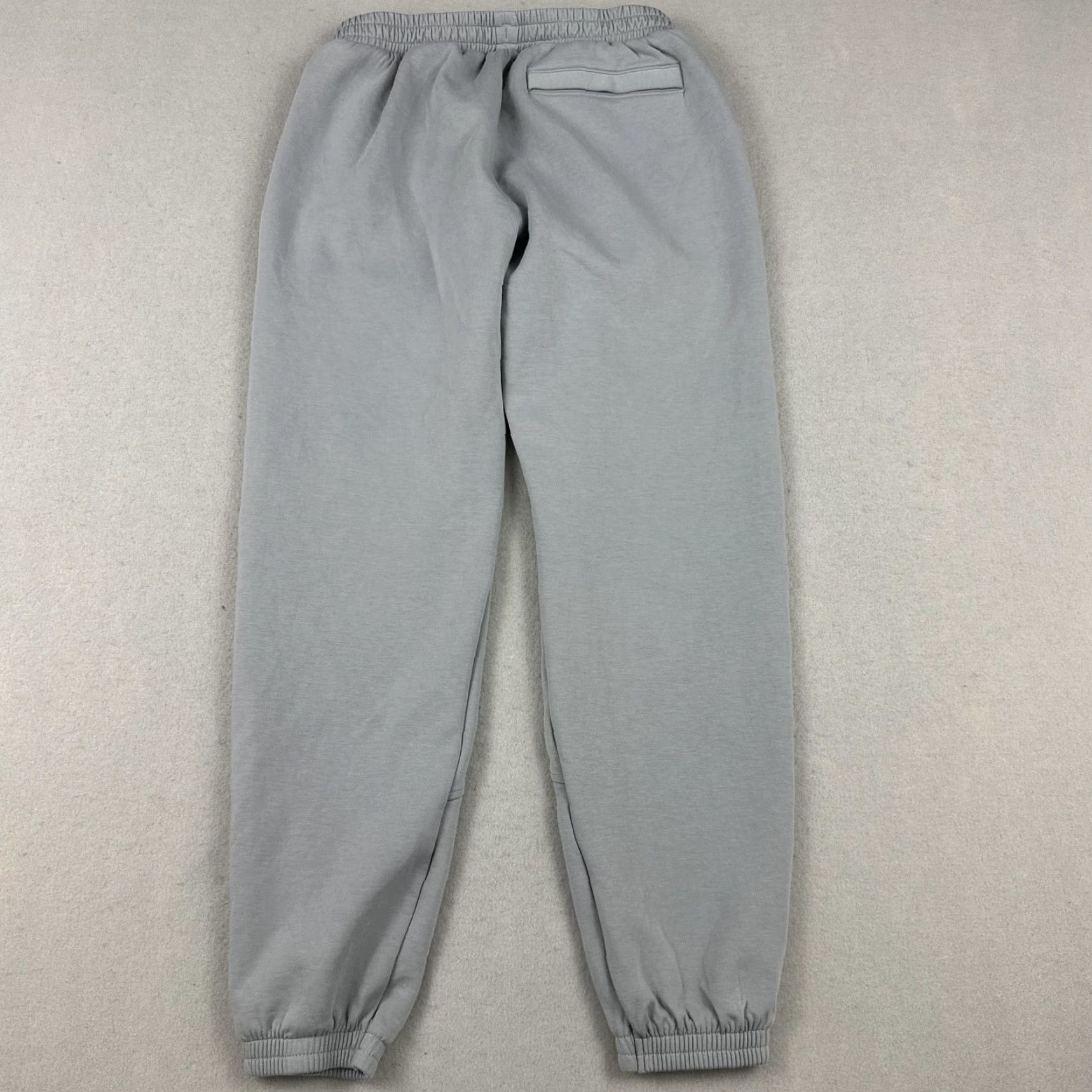 Under Armour Under Armour Pants Men Medium Gray Sweat Joggers Elastic Cuffs Stretch Athletic Size US 31 - 4 Thumbnail