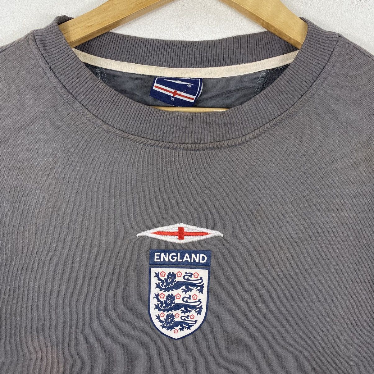 Umbro Vintage Umbro England Sweatshirt XLGrey Blackhall Distressed Size US XL / EU 56 / 4 - 4 Thumbnail