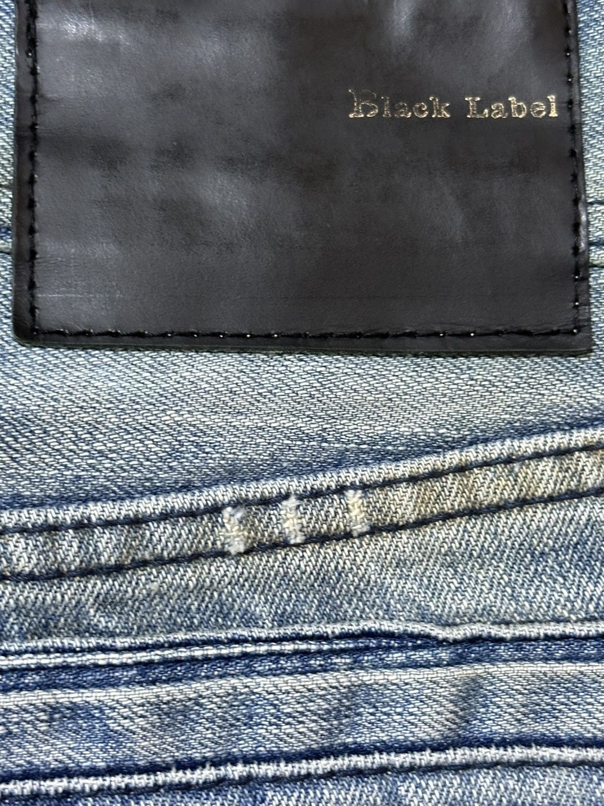 Japanese Brand Vintage Japanese Brand Blue Faded Wash Style Jeans Size US 31 - 9 Thumbnail