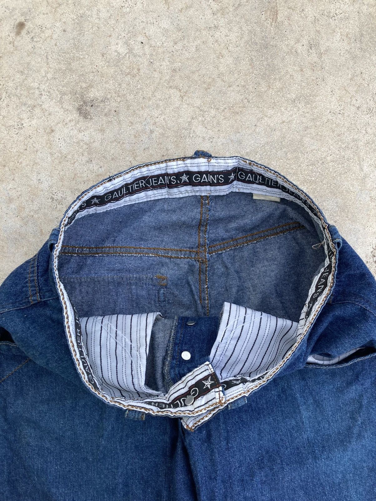 Jean Paul Gaultier Vintage 80’s Gaultier Jean’s Bucke Back Jean Paul Gaultier Size 30" / US 8 / IT 44 - 11 Thumbnail