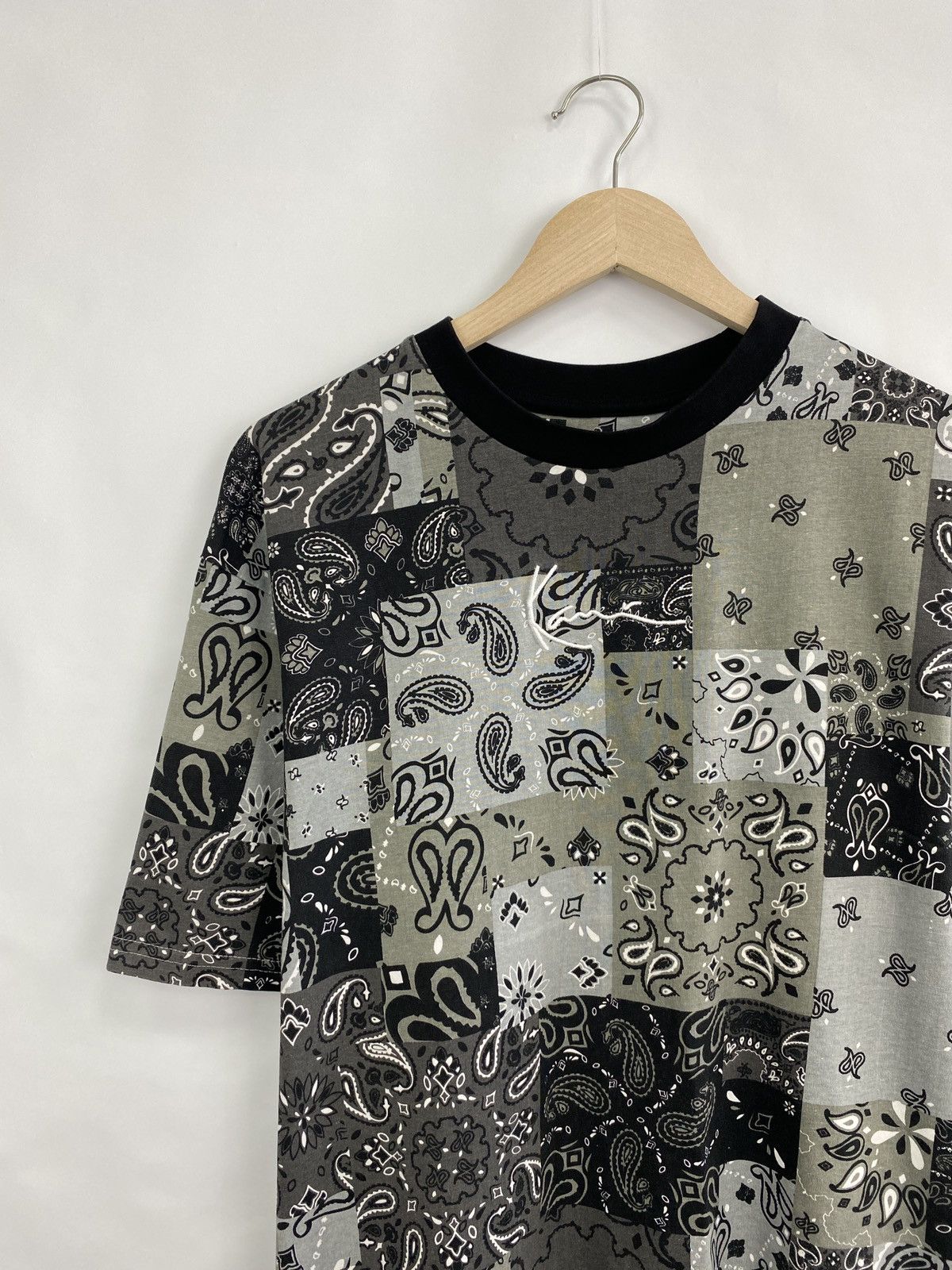 Karl Kani × Vintage Karl Kani Bandana Paisley Tu Pac Style T-Shirt Hype Size US M / EU 48-50 / 2 - 2 Thumbnail