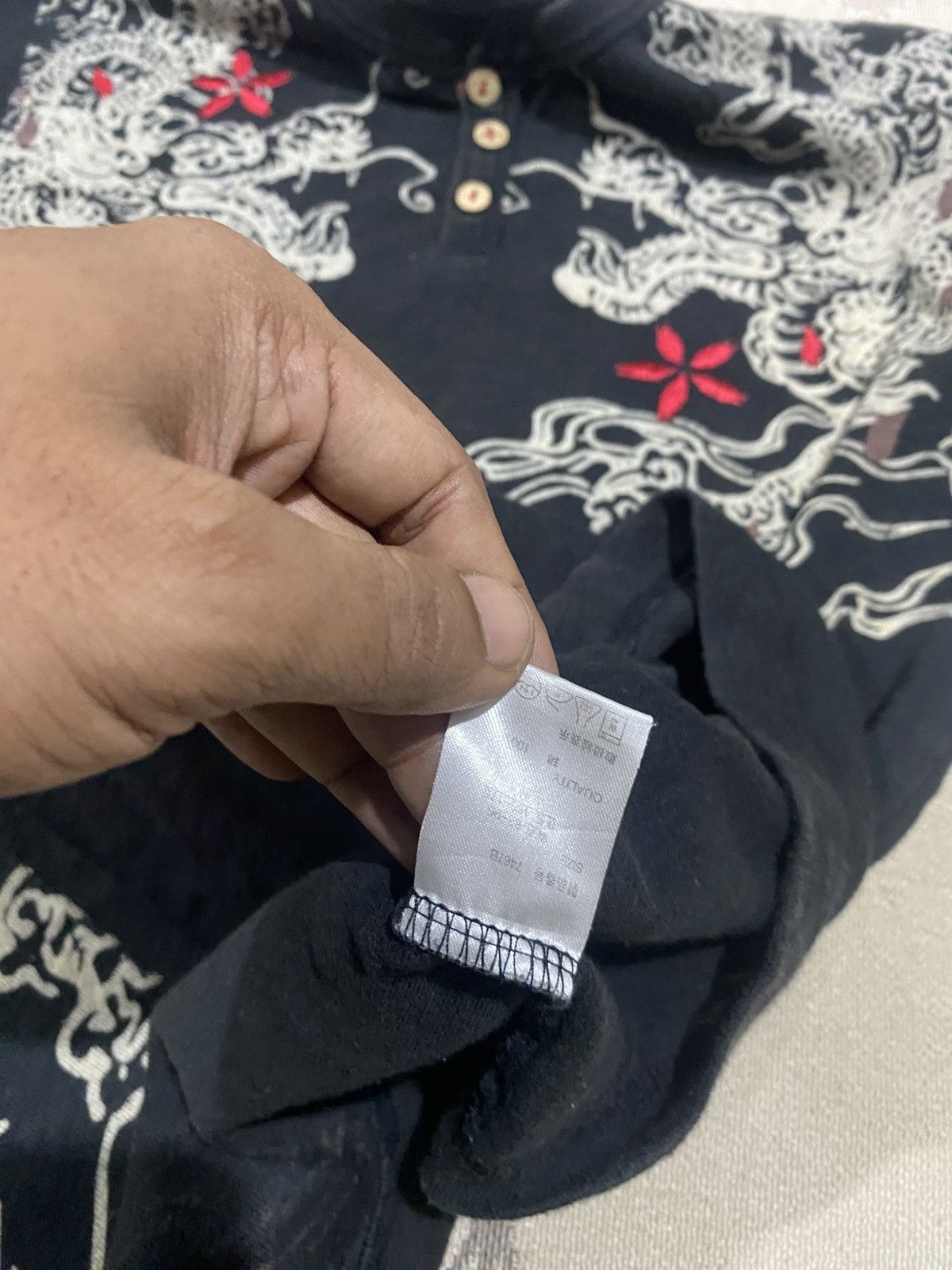 Karakuri Tamashii 2000s KARAKURI TAMASHI STYLE DRAGON DESIGN HALF BUTTON SHIRT Size US M / EU 48-50 / 2 - 11 Thumbnail