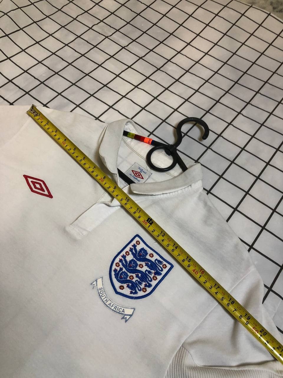 Umbro England Home football shirt 2009 - 2010 Umbro Mens Size US S / EU 44-46 / 1 - 4 Thumbnail