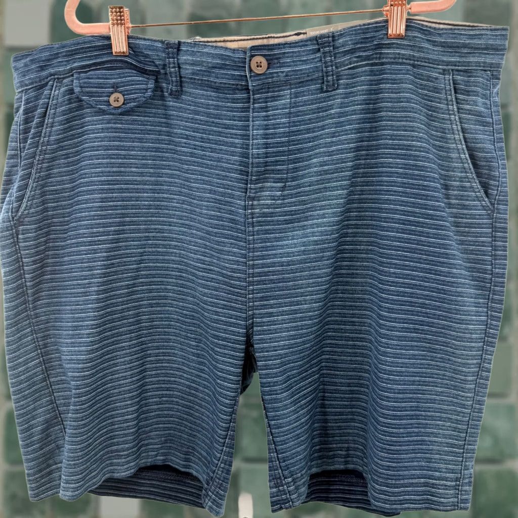 Vintage Falls Creek Striped Shorts Chino Blue 46 Men Casual Travel Knee Length Pockets Lightweight Cotton Blend Knit Vintage No Size US 30 / EU 46 - 1 Thumbnail
