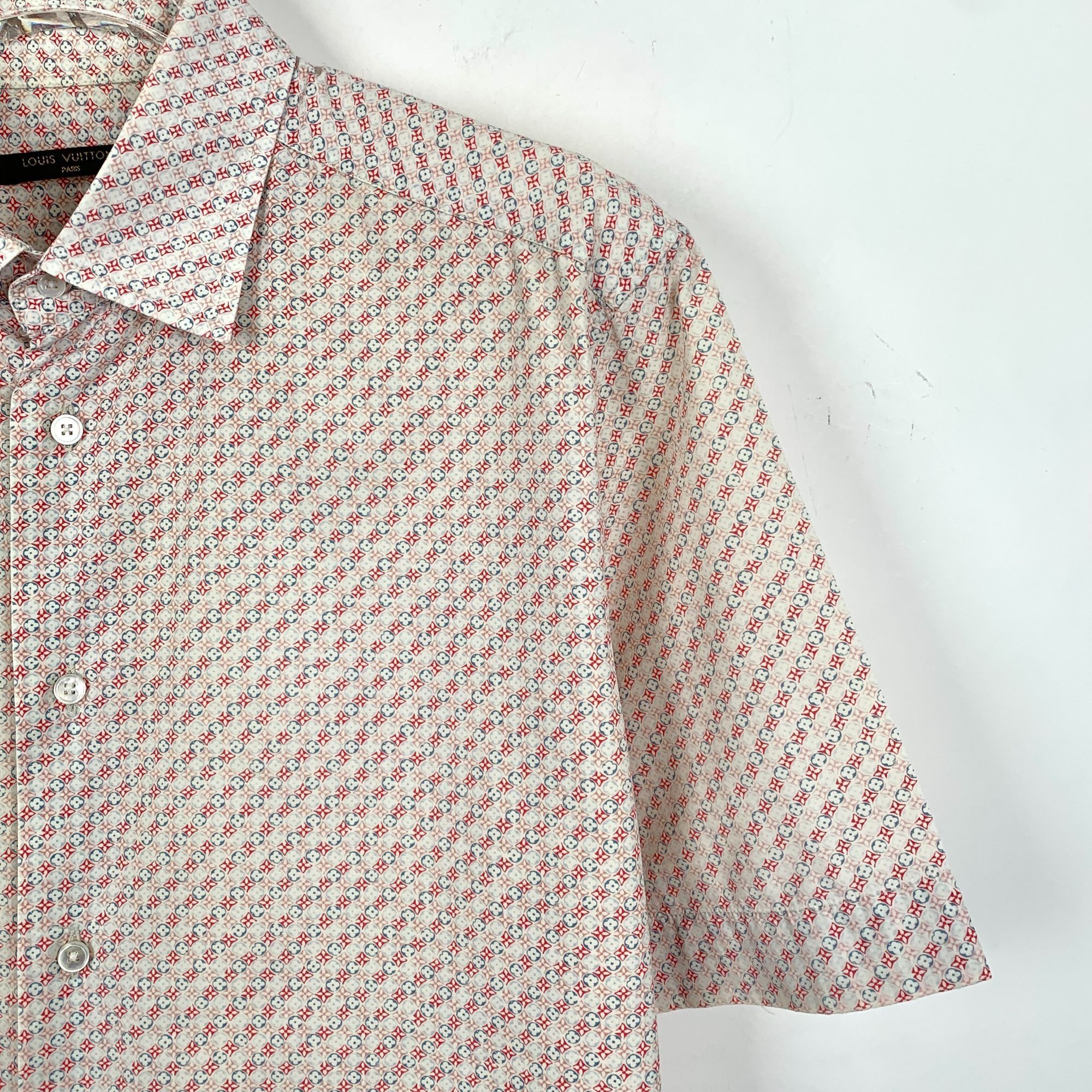 Louis Vuitton Louis Vuitton Mens Short Sleeve Button-Up Shirt Size US S / EU 44-46 / 1 - 3 Thumbnail