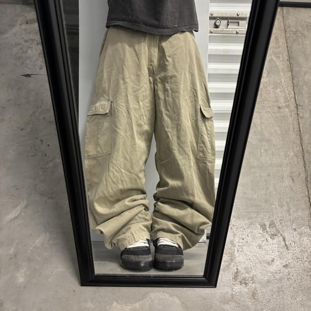Vintage Crazy Vintage Y2K/2000s Baggy Khaki Tan Streetwear Skater Cargo Pants! 36x32 Size US 36 / EU 52 - 1 Thumbnail