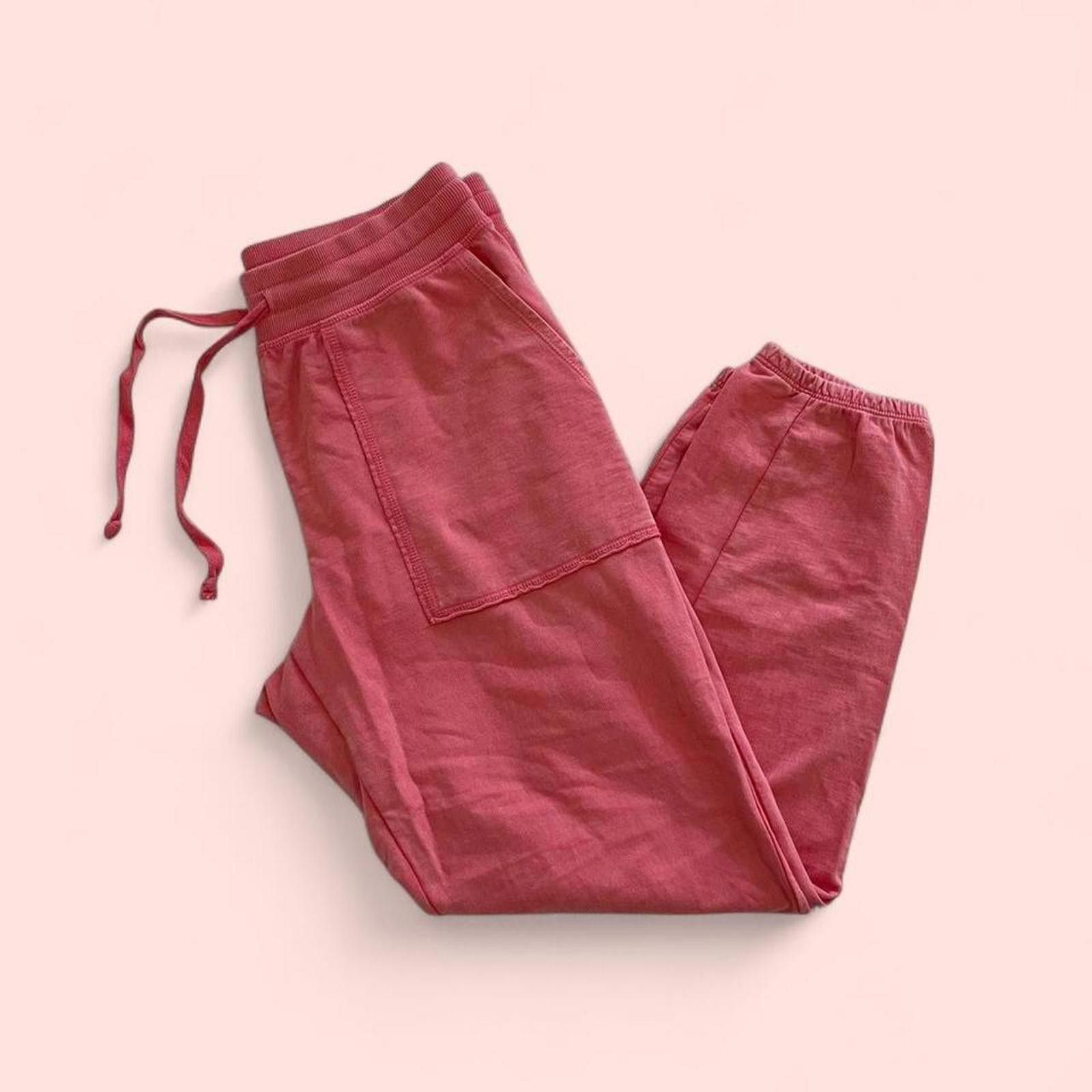 Designer Pink aerie sweatpants with pockets- so flattering on!! Size 32" / US 10 / IT 46 - 1 Thumbnail