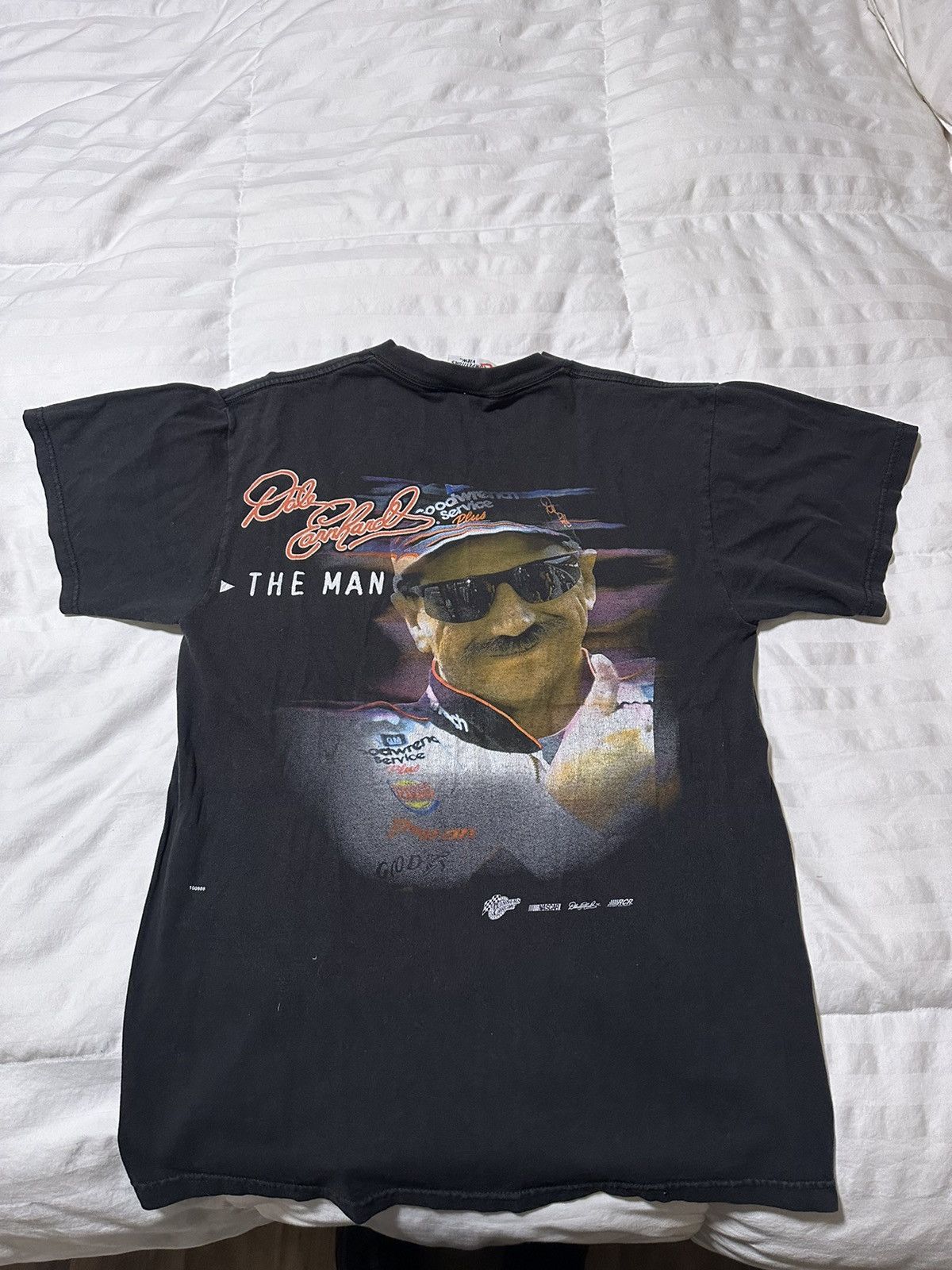 Vintage Vintage Dale Earnhardt “The Man” NASCAR T-Shirt Size US M / EU 48-50 / 2 - 2 Thumbnail