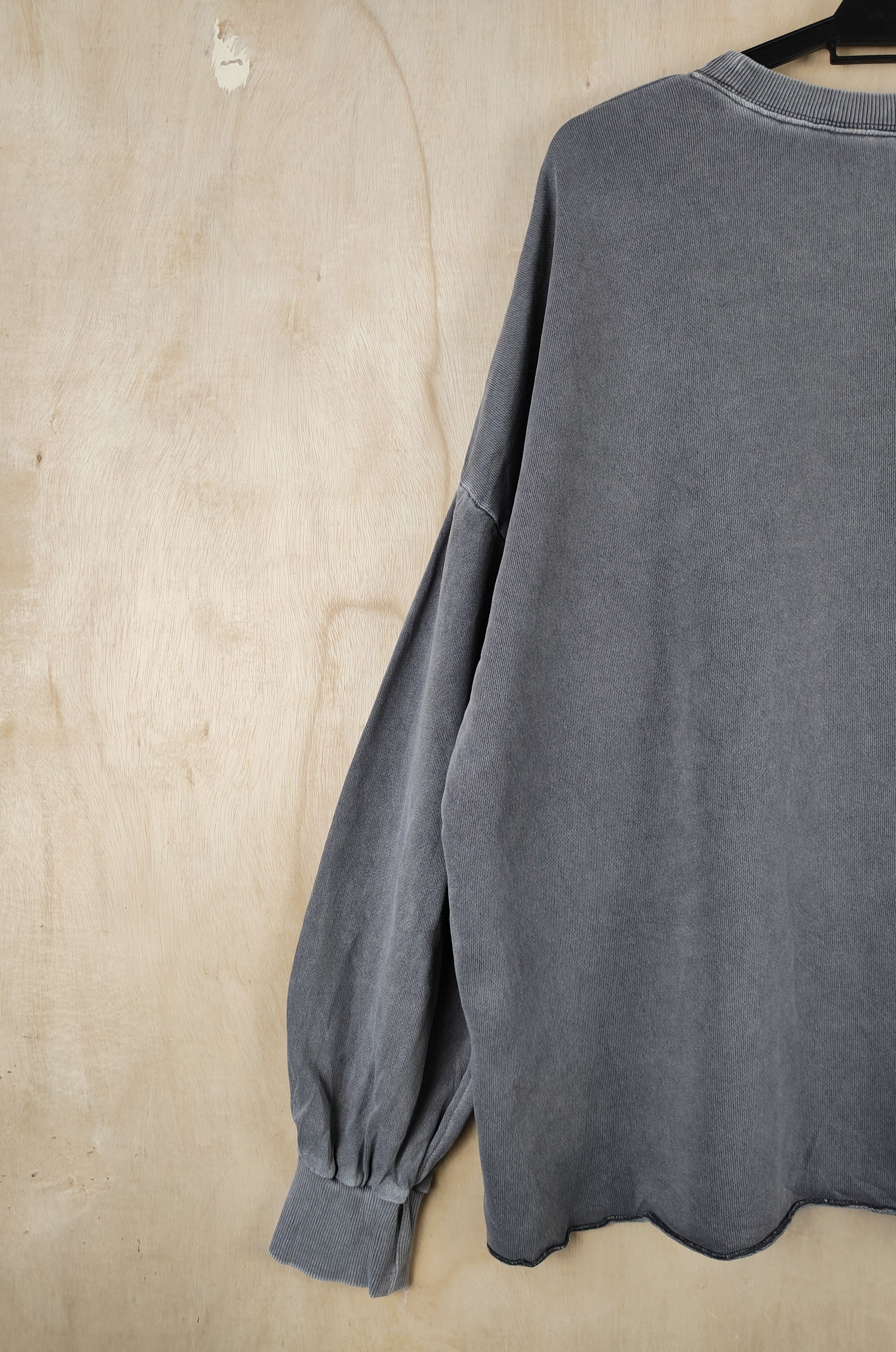 Japanese Brand × Vintage Japanese Brand paris Dark Gray Faded Sweatshirts #S2563 Size US L / EU 52-54 / 3 - 9 Thumbnail