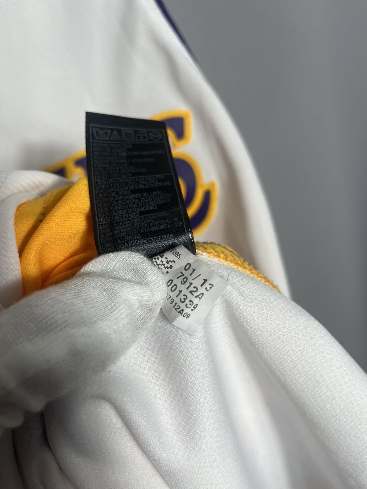 Adidas Adidas 2013 Dwight Howard #12 White Los Angeles Lakers Jerse Size US S / EU 44-46 / 1 - 8 Thumbnail