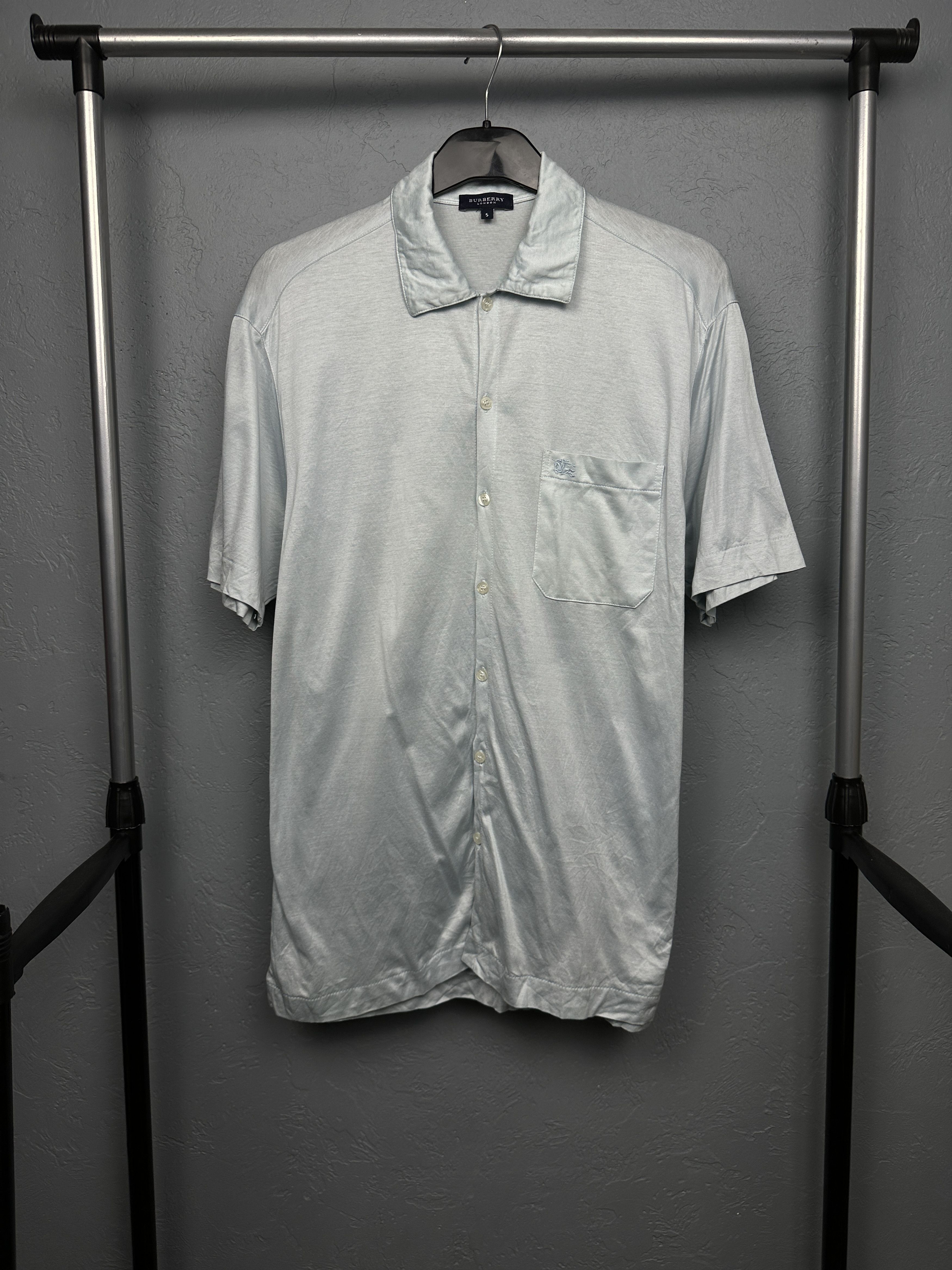 Burberry Burberry Vintage Mens Short Sleeve Shirt Size US L / EU 52-54 / 3 - 1 Thumbnail