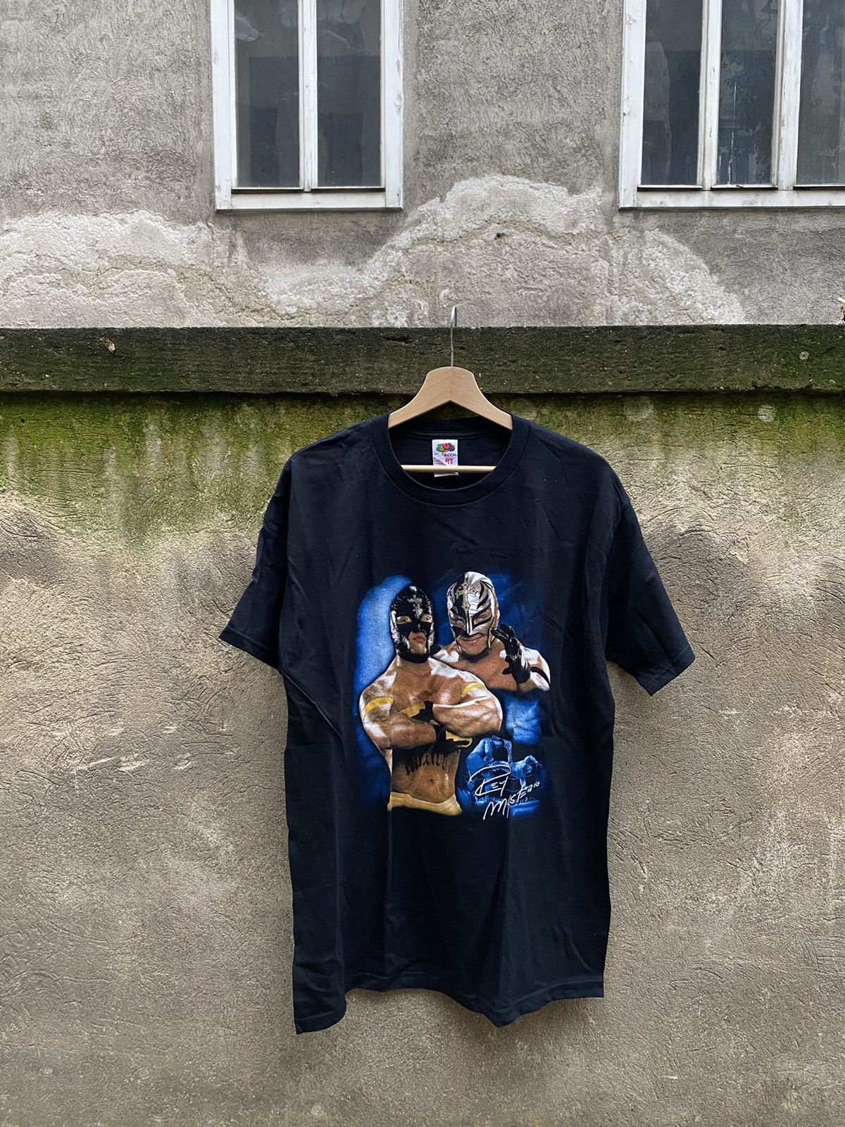 Band Tees × Vintage Vintage Rey Mysterio WWE T-Shirt Size US L / EU 52-54 / 3 - 1 Thumbnail