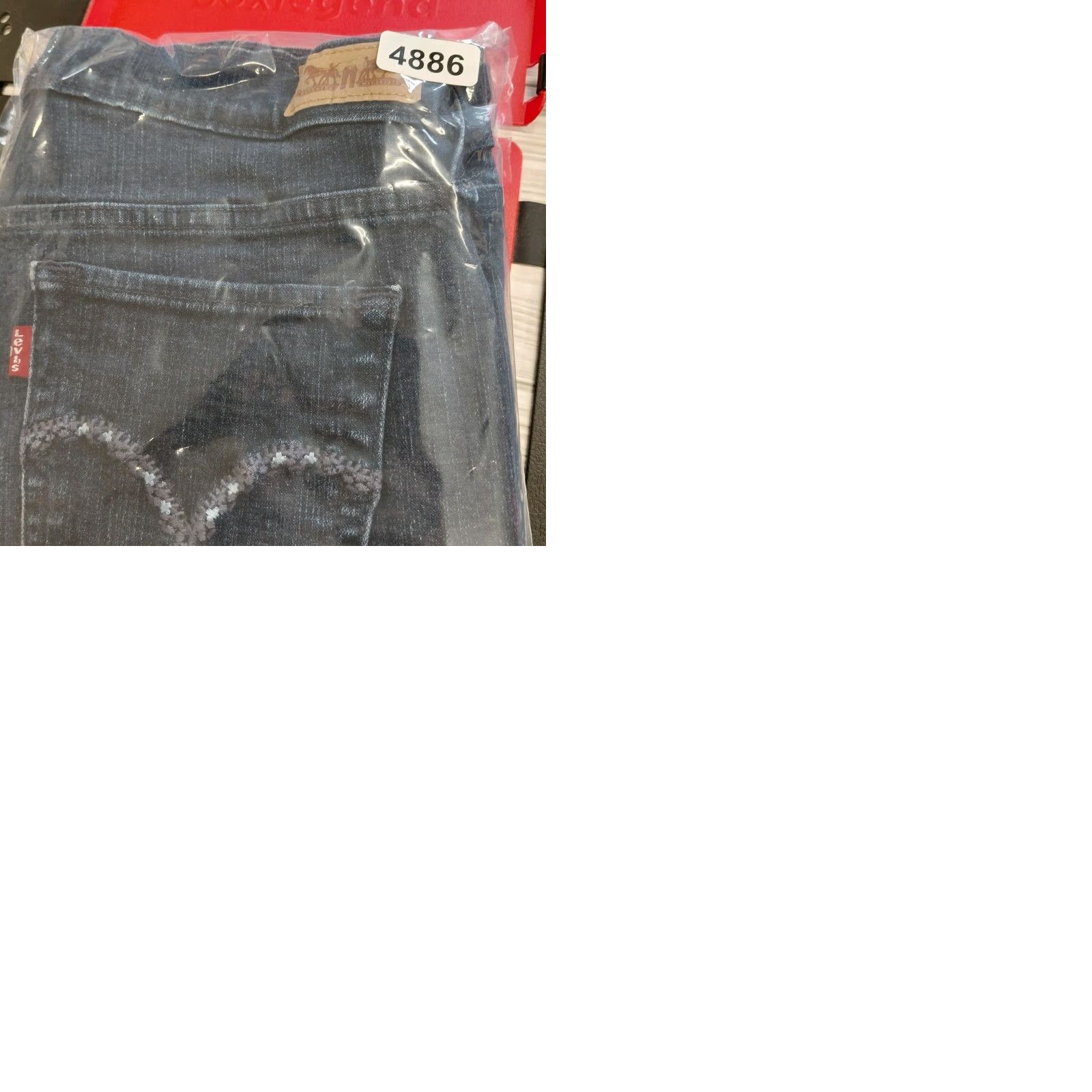 Levi's Levi’s 505 Jeans Womens Size 10M 30x32 Blue Dark Wash Embroidered Denim Pockets Size 32" / US 10 / IT 46 - 10 Thumbnail
