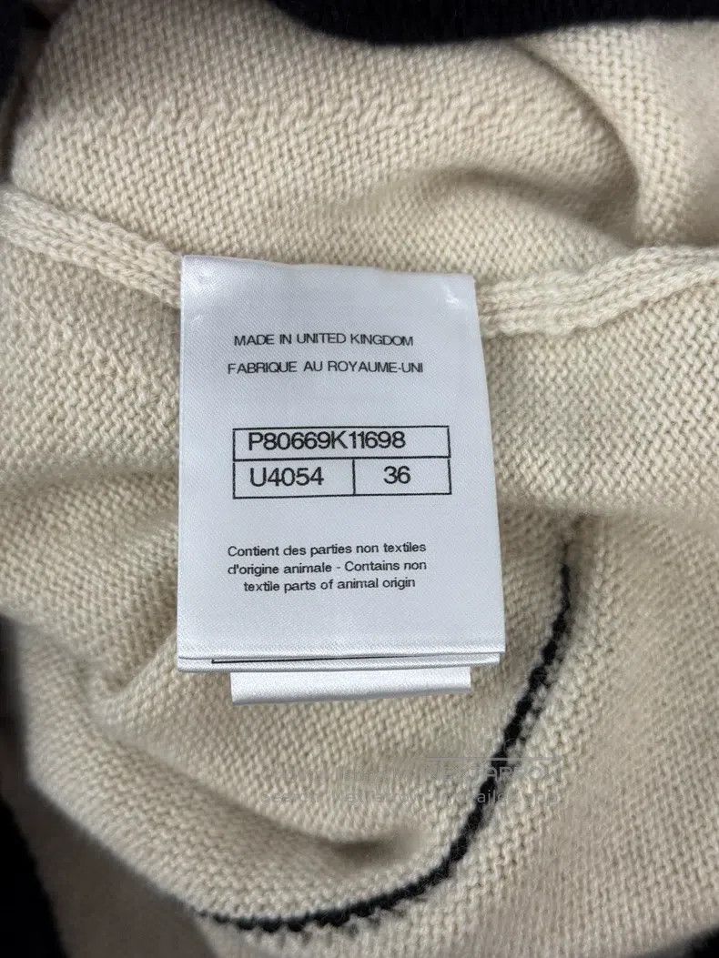 Chanel Chanel 25K milk tea colour black contrast colour cashmere Size XS / US 0-2 / IT 36-38 - 5 Thumbnail